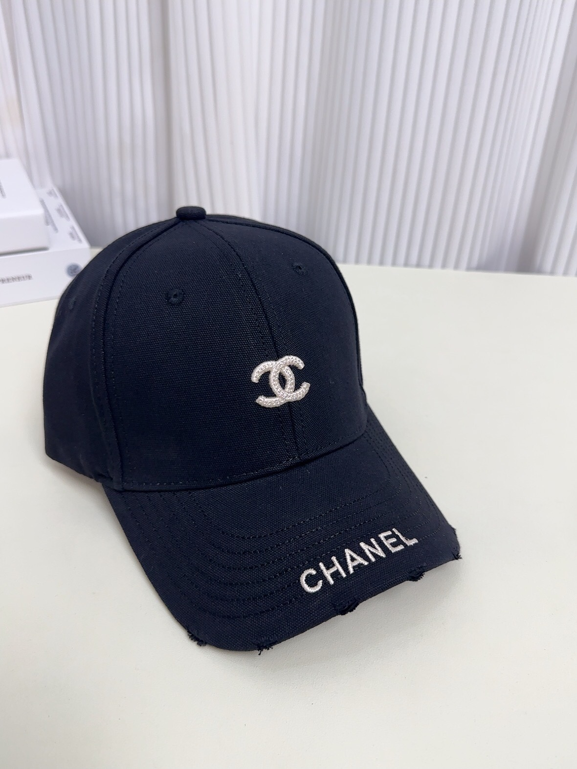【男女兼用】Chanel 刺繍ベースボールキャップ