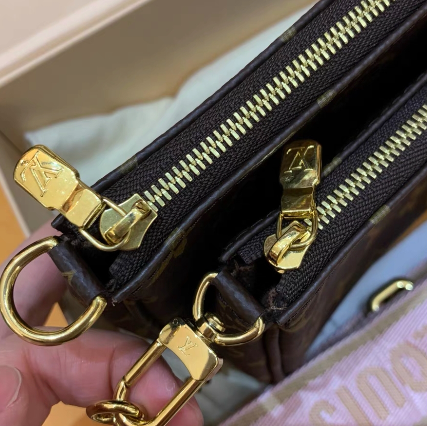 人気【LOUIS VUITTON】 ルイヴィトン ト マルチポシェットアクセサリー