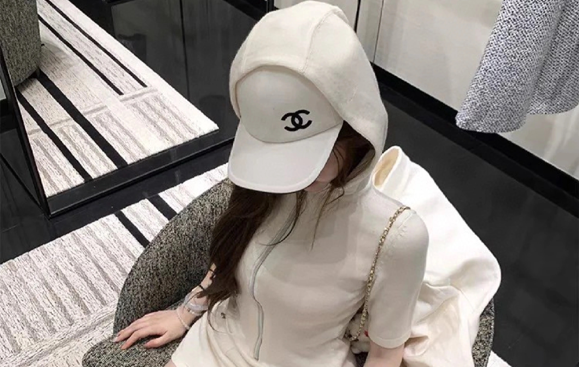 【Chanel】 シャネル 2025新作 ロゴキャップ 25P