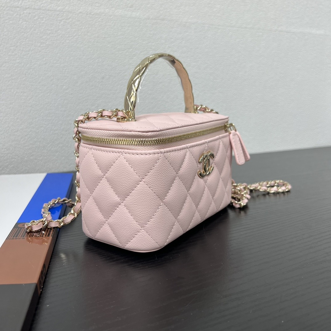 【新作】シャネル 25S ココクラッシュ ハンドル付きボックスバッグ 9875 キャビアスキン