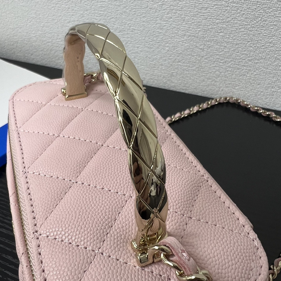 【新作】シャネル 25S ココクラッシュ ハンドル付きボックスバッグ 9875 キャビアスキン