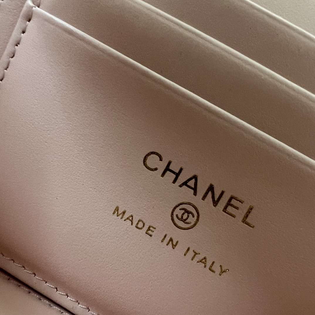 【新作】シャネル 25S ココクラッシュ ハンドル付きボックスバッグ 9875 キャビアスキン