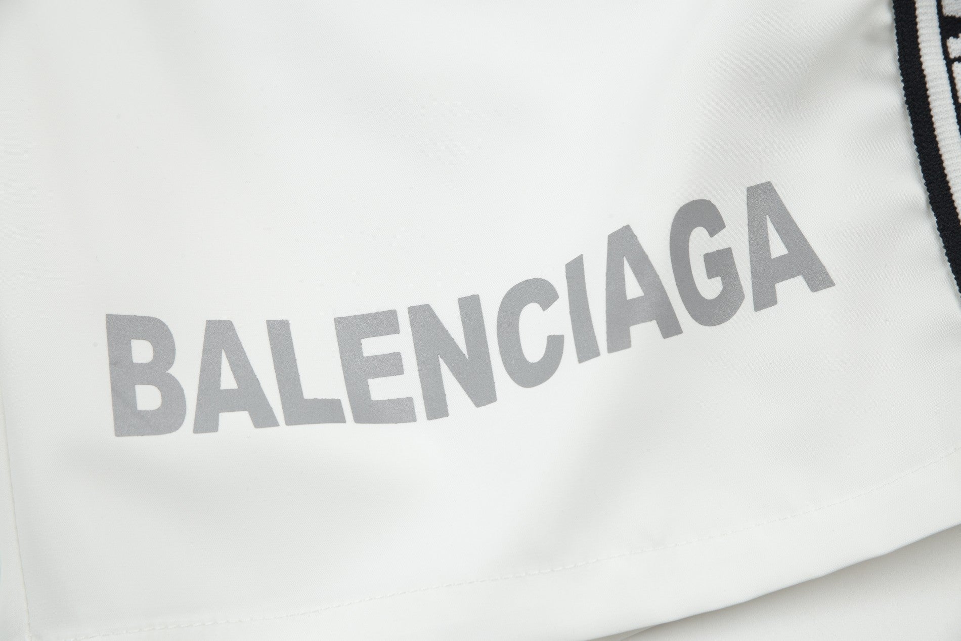 BALENCIAGA 【バレンシアガ】 Shorts-高島屋オンラインストア - 公式