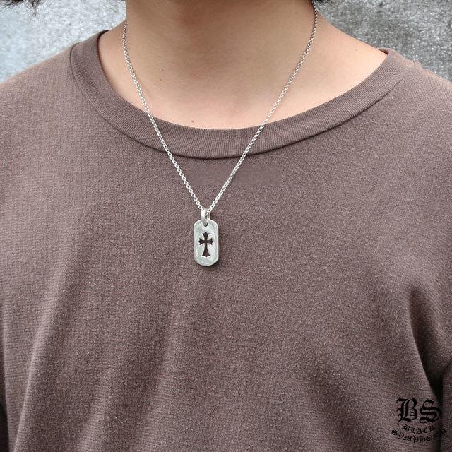 クロムハーツ カットアウトクロスドッグタグ(スモール)