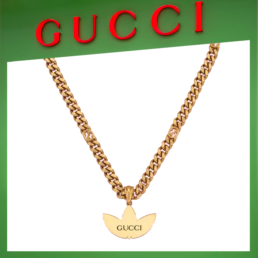 高品質】【国内発送/直営店】adidas x Gucci トレフォイル ペンダント