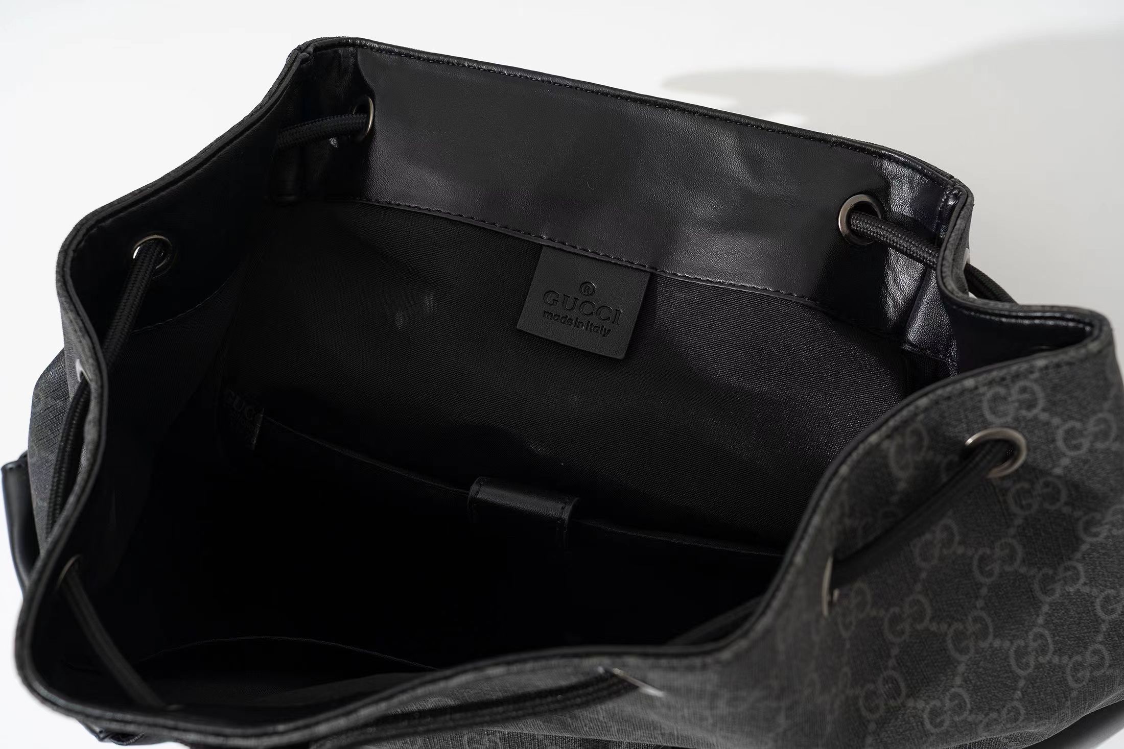 【GUCCI】グッチ メッセンジャーバッグ