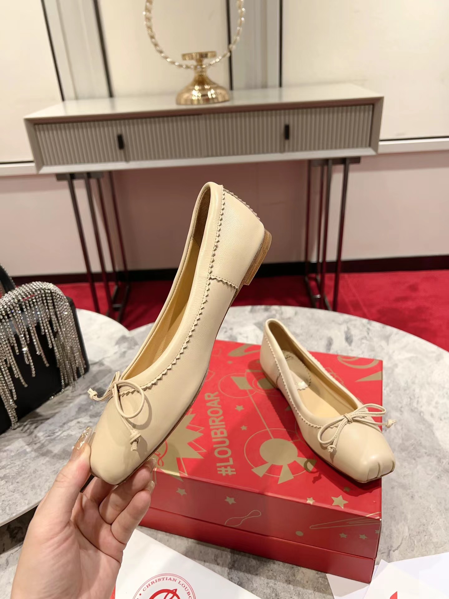 【Christian Louboutin】クリスチャン ルブタン Mamadrague Ballerinas Nappa Leather Leche Beige-高島屋オンラインストア - 公式