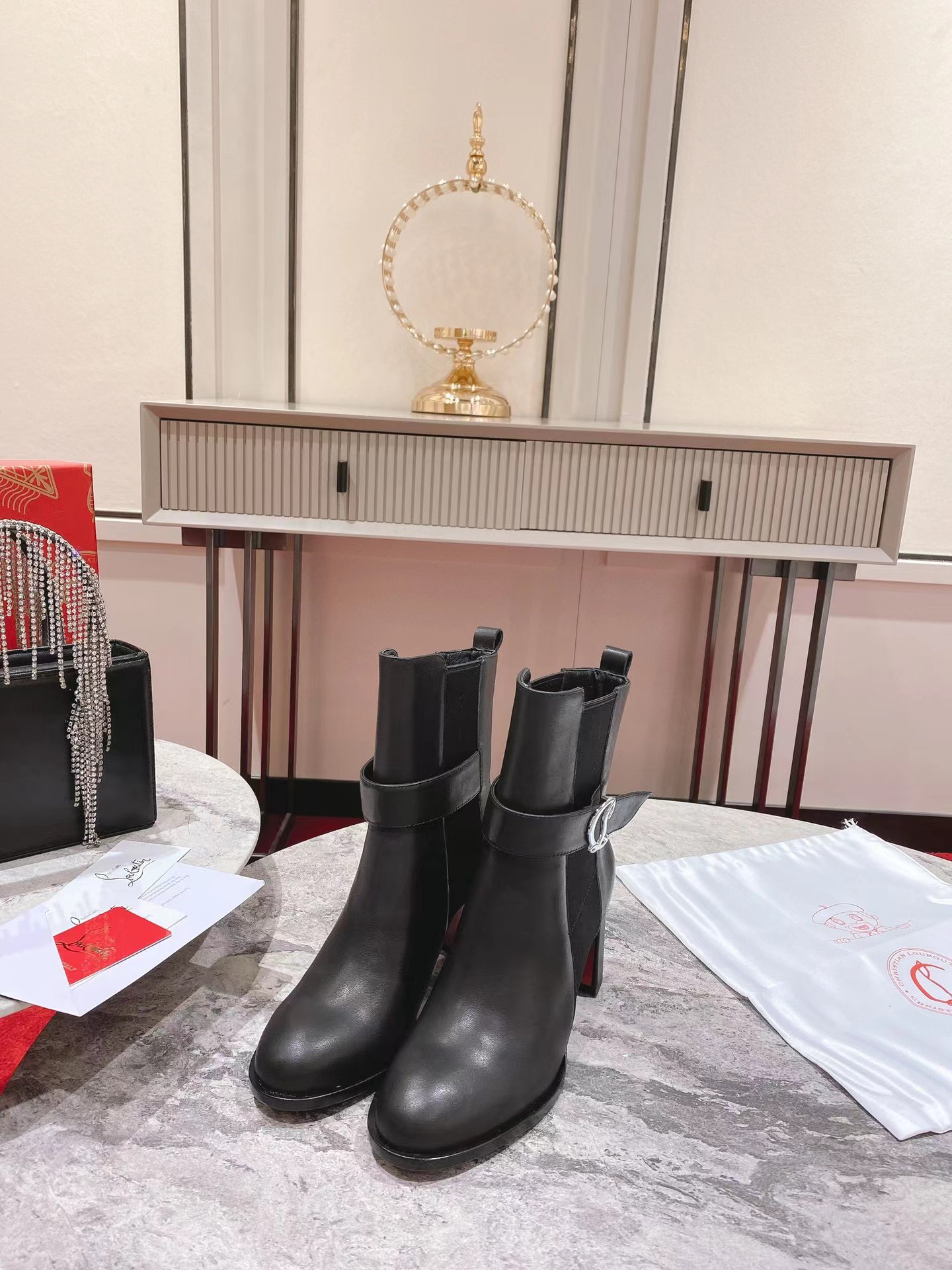 【Christian Louboutin】クリスチャン ルブタン CL Chelsea Booty 70 mm Black JP 23.5 cm/EU 37/US 6/UK 4.5 年末セール-高島屋オンラインストア - 公式