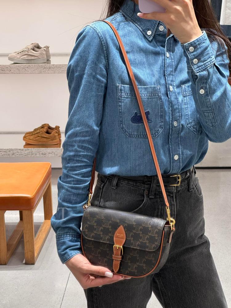 Celine/セリーヌ 25FW トリオンフ フォルコ ショルダーバッグ 122652GTL