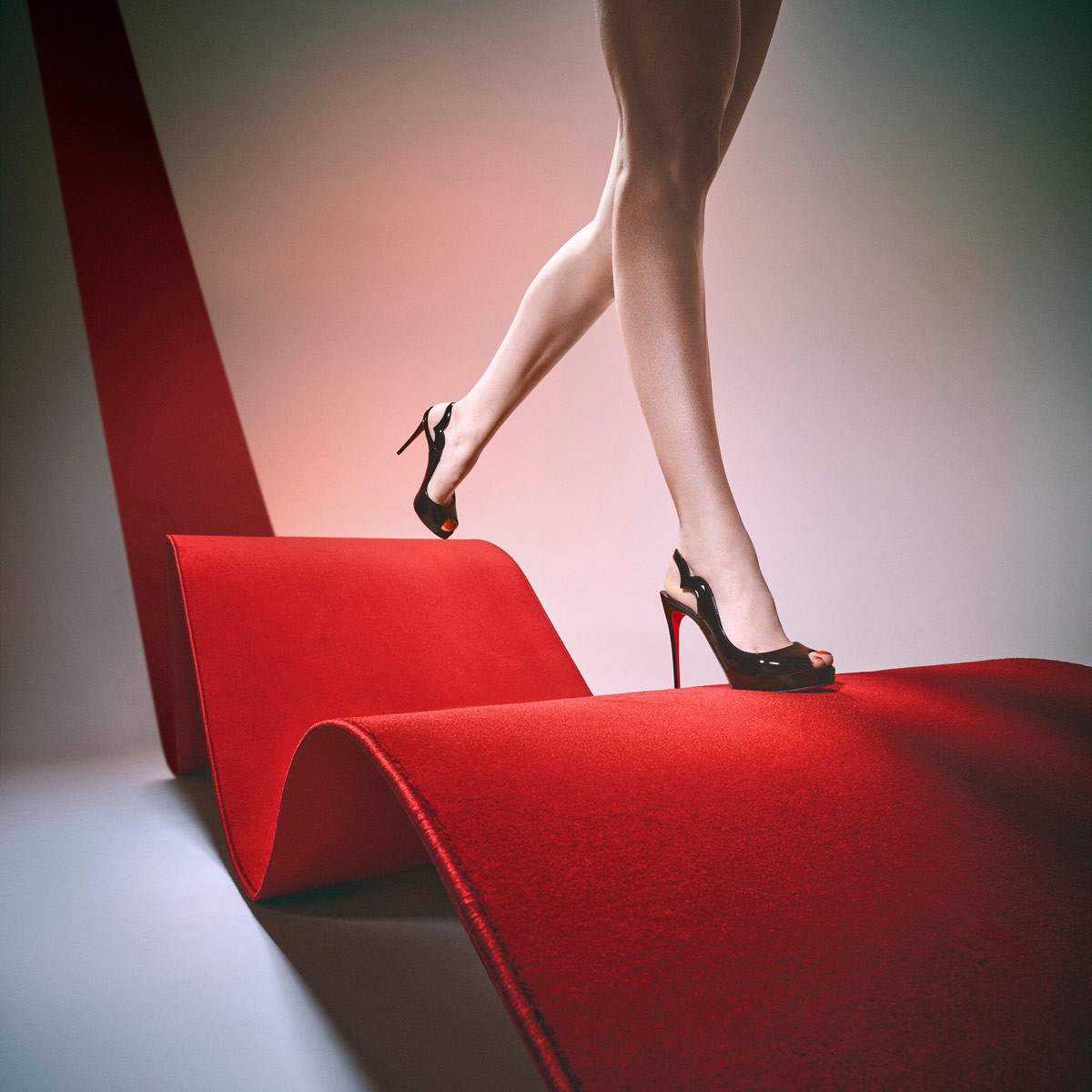 【Christian Louboutin】クリスチャン ルブタン Hot Chick Sling Alta 120 mm Black Patent Calf Pumps-高島屋オンラインストア - 公式