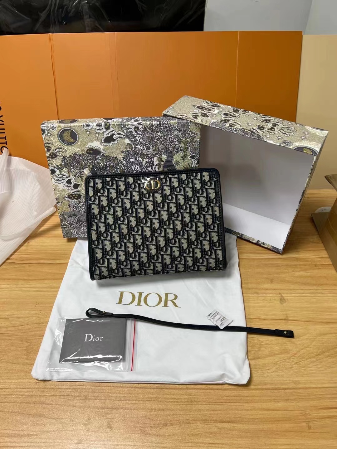 Dior ディオール クラッチバッグ 26*19.5*7 cm – 高島屋オンライン