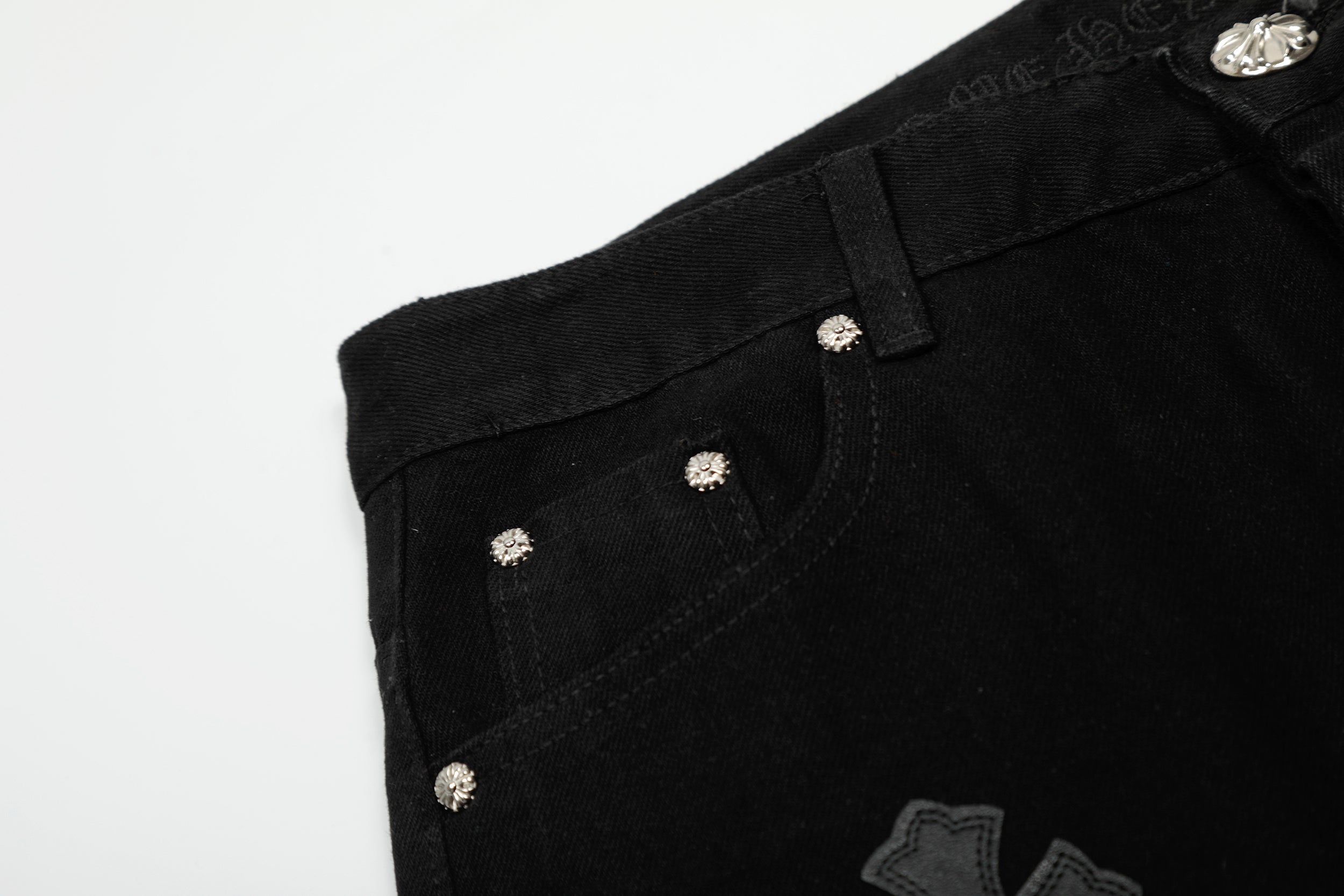 【Chrome Hearts】クロムハーツ カラー＆パッチ フレイムニージーンズ