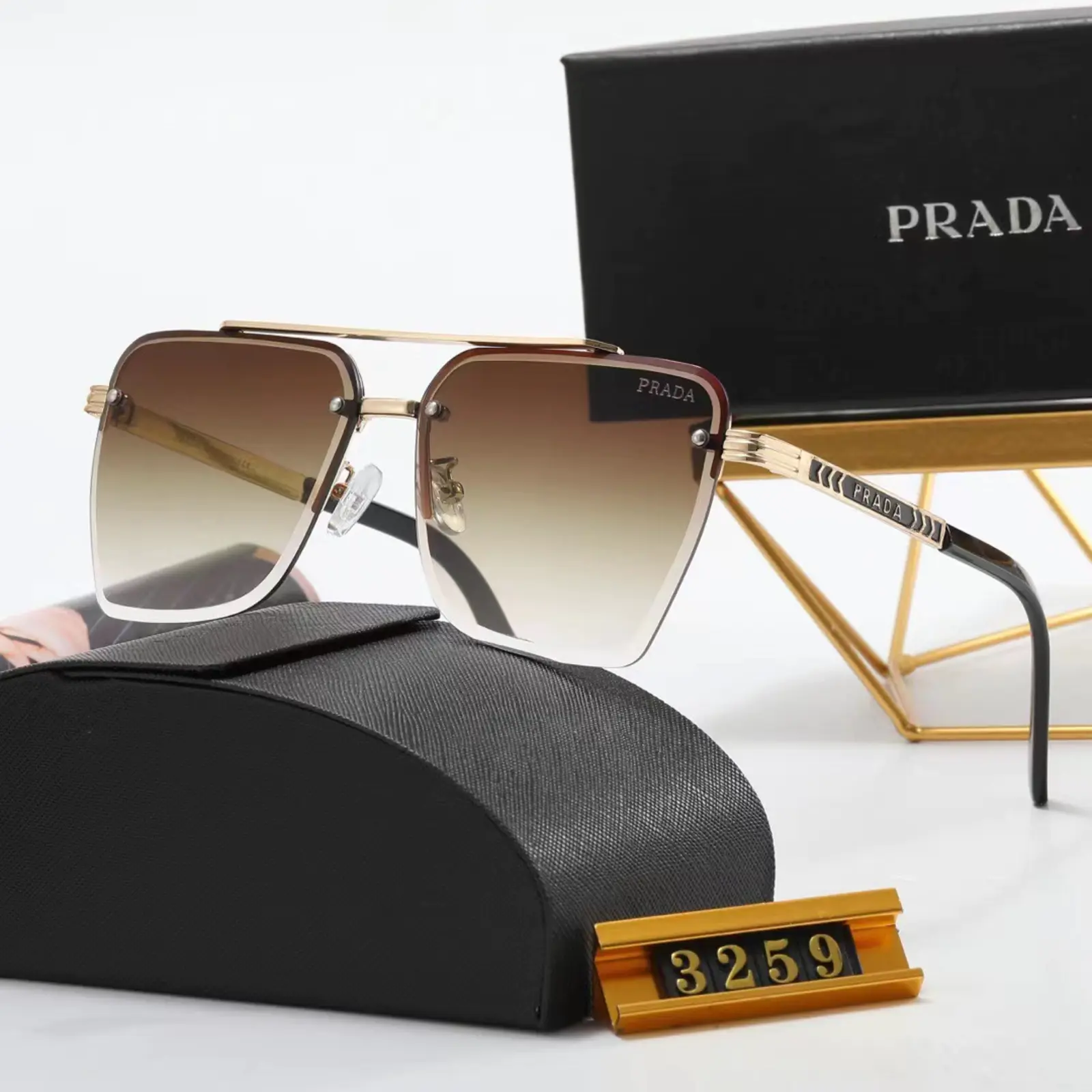 Prada サングラス S0011