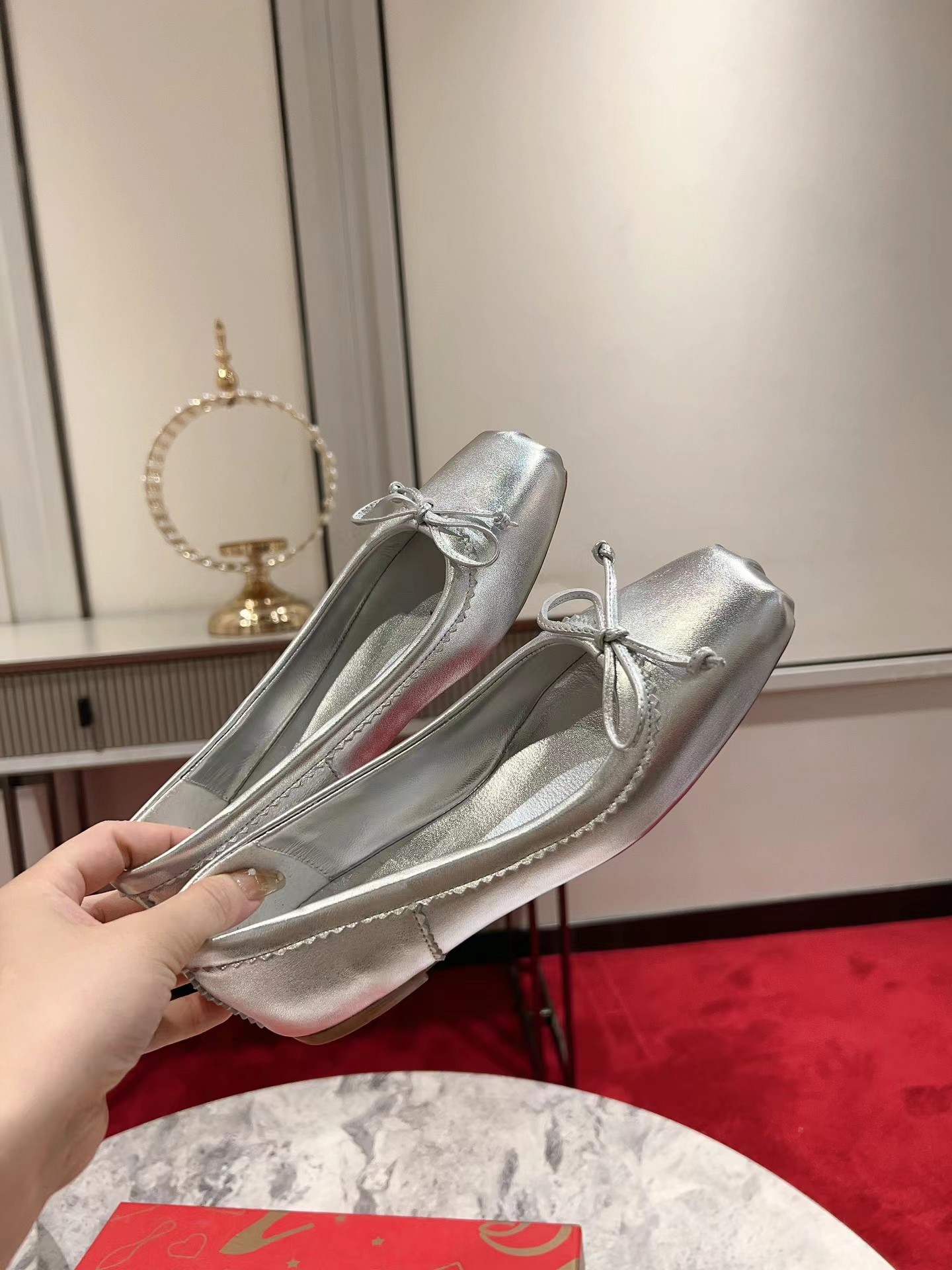 【Christian Louboutin】クリスチャン ルブタン Mamadrague Ballerinas Nappa Leather Silver-高島屋オンラインストア - 公式