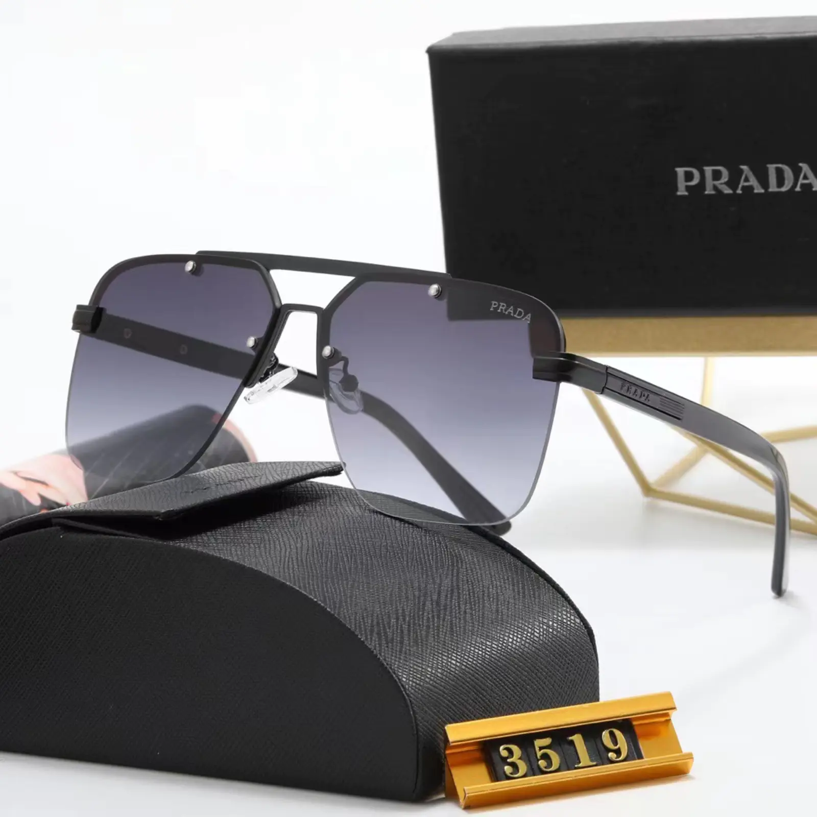 Prada サングラス S0014