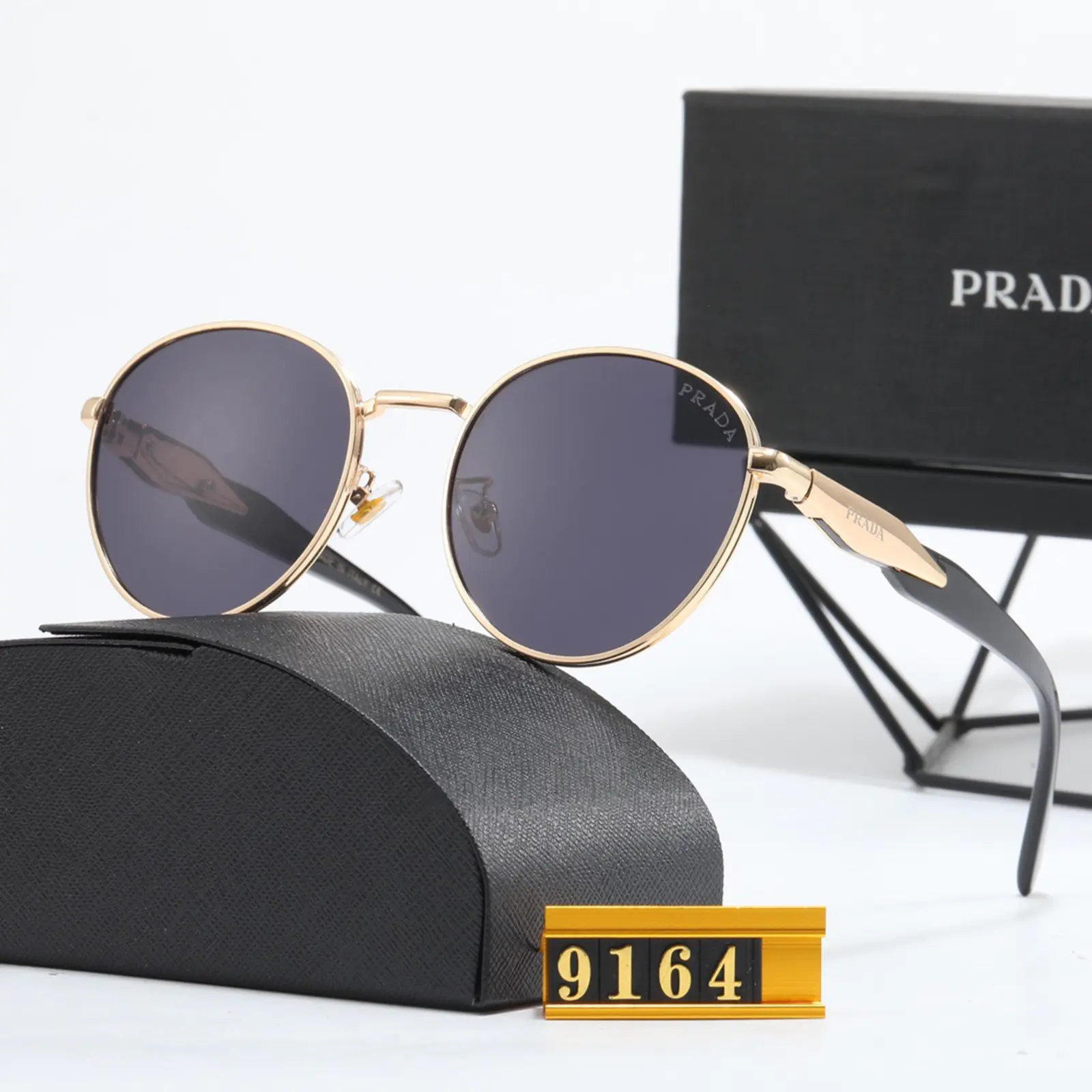 Prada サングラス S0007