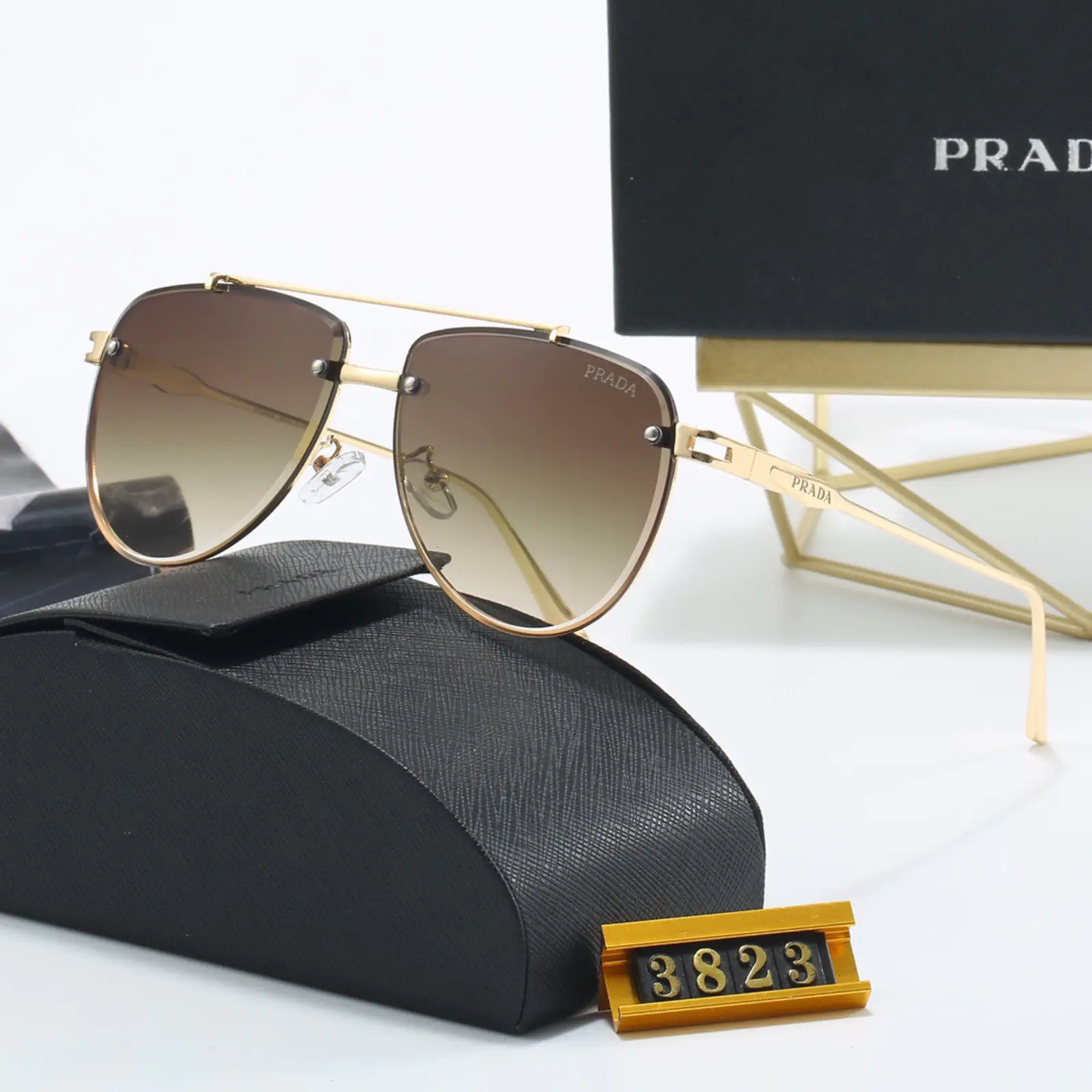 Prada サングラス S0018