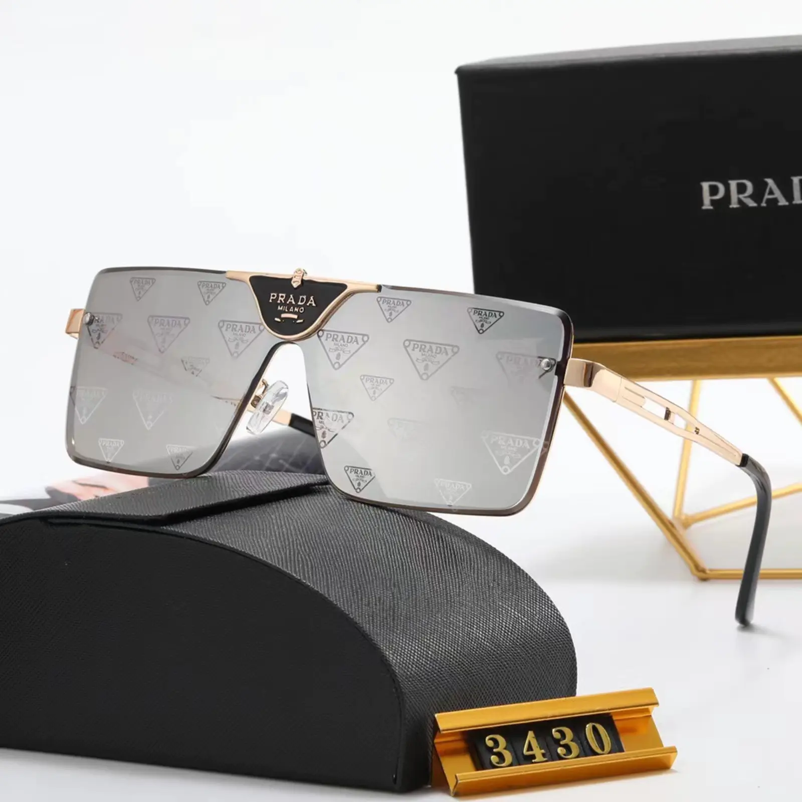 Prada サングラス S0013 NEW