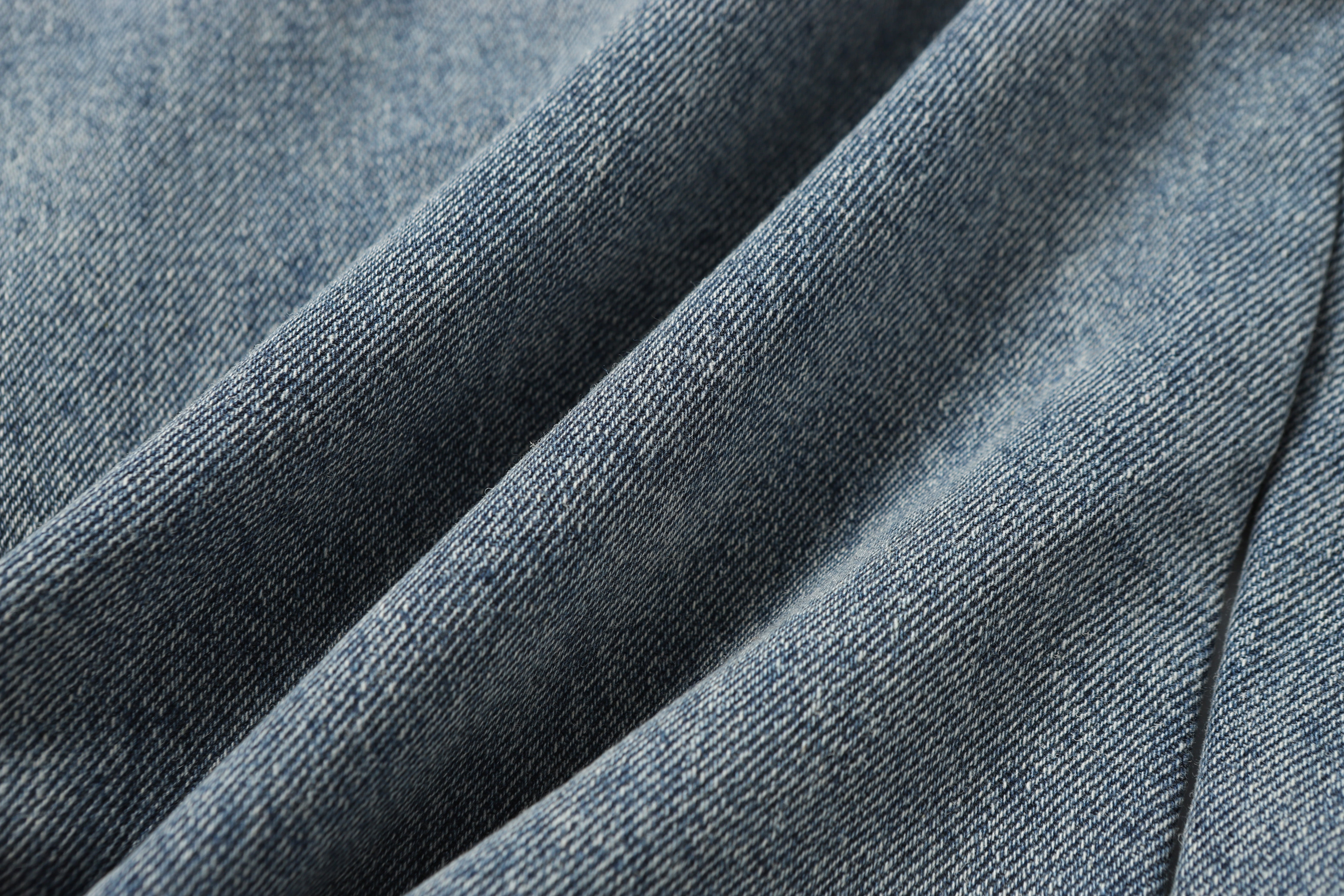 【Chrome Hearts】クロムハーツ ホワイト&ブラック レザー クロスパッチ ジーンズ