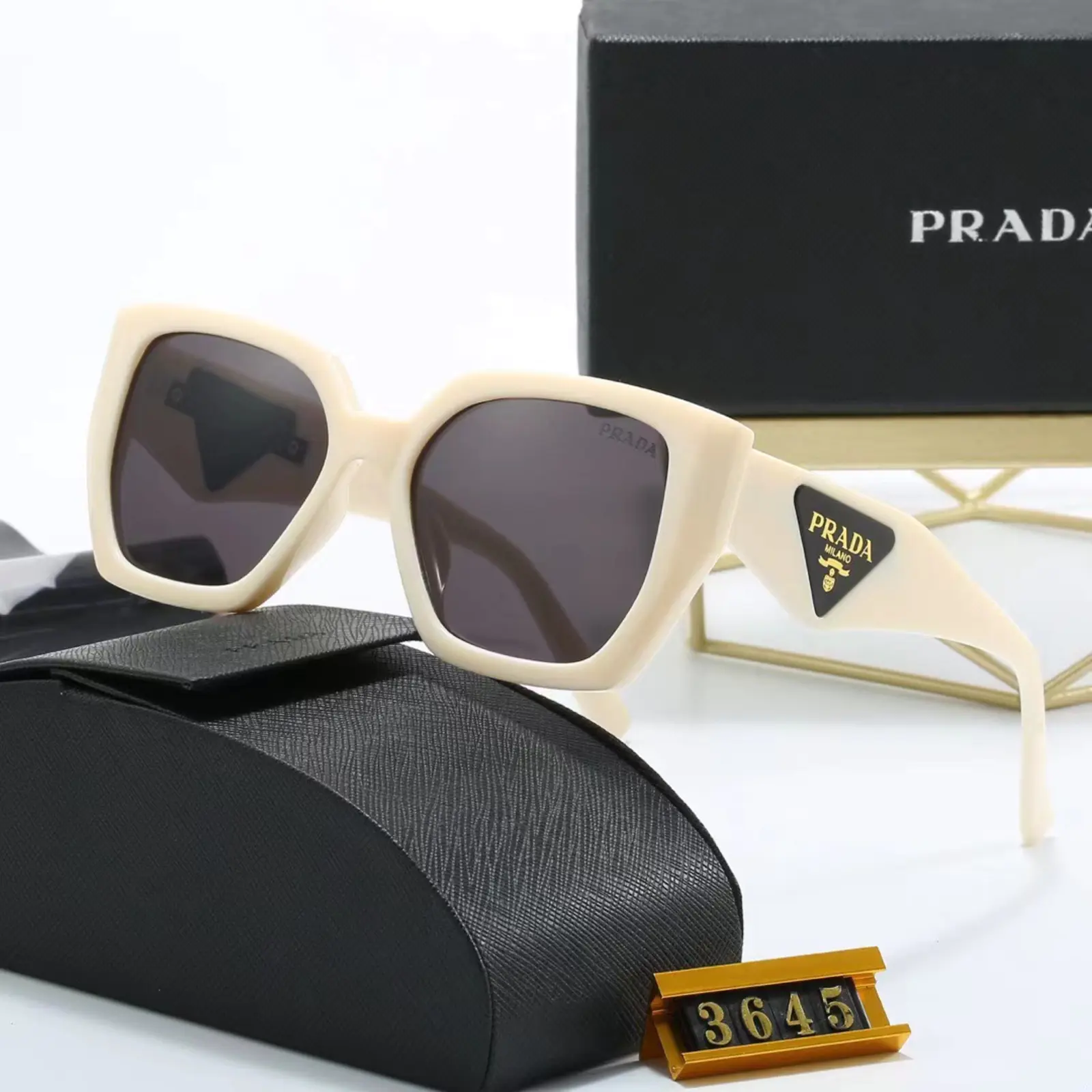 Prada サングラス S0005