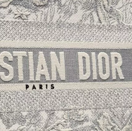 【DIOR】SMALL DIOR BOOK TOTE スモールバッグ-高島屋オンラインストア - 公式