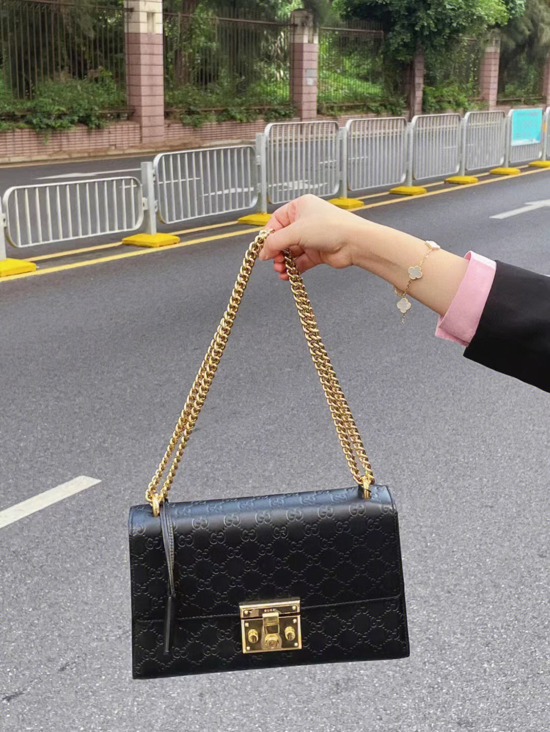 【GUCCI】グッチ〔パドロック〕GG スモール ショルダーバッグ