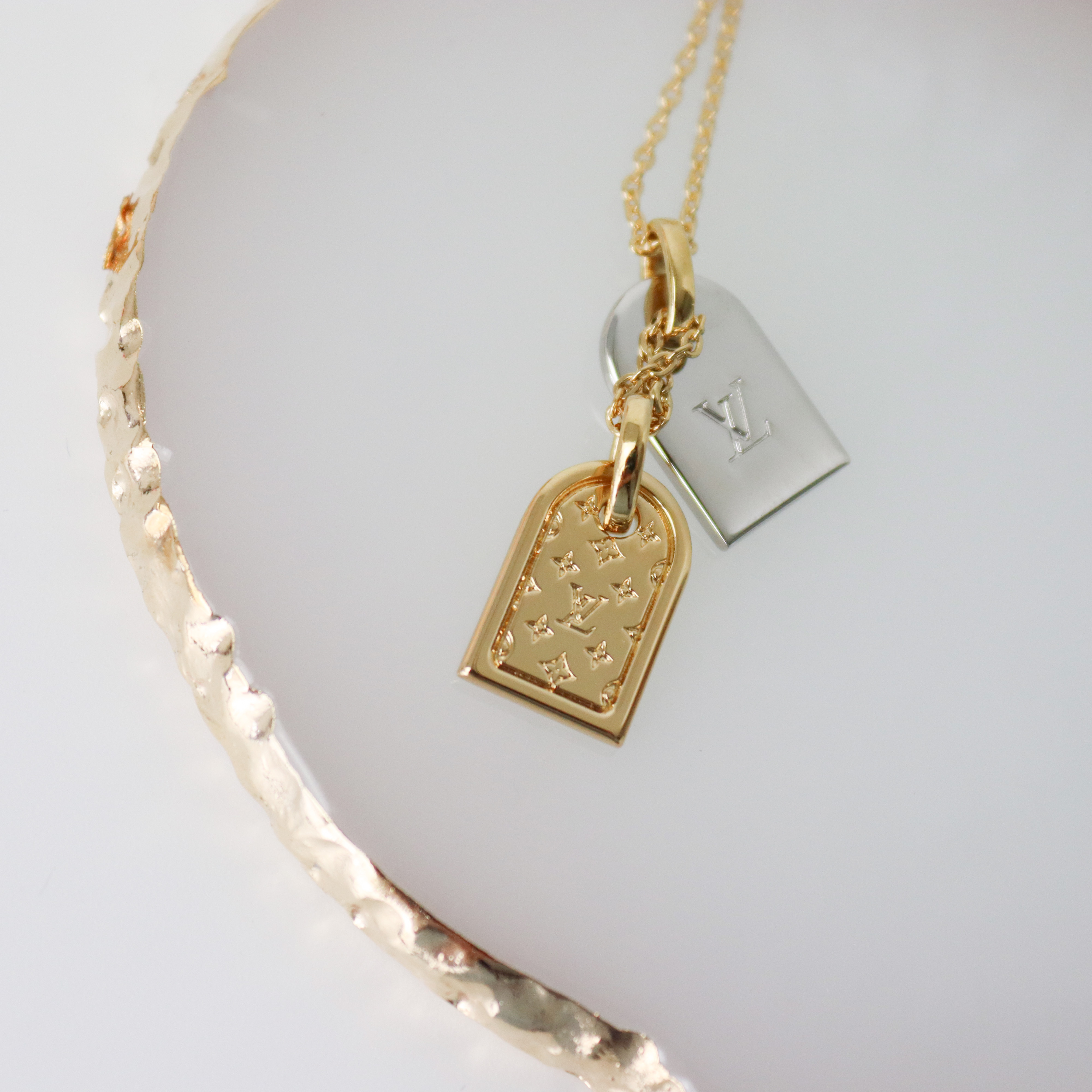 【国内発送/直営店】ネックレス 2色☆SNSで話題沸騰中☆・ナノグラム M63141 M00293