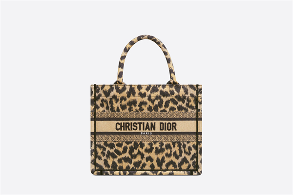DIOR BOOK TOTE スモールバッグ Mizza エンブロイダリー (26.5 x 21 x 14 cm)-高島屋オンラインストア - 公式