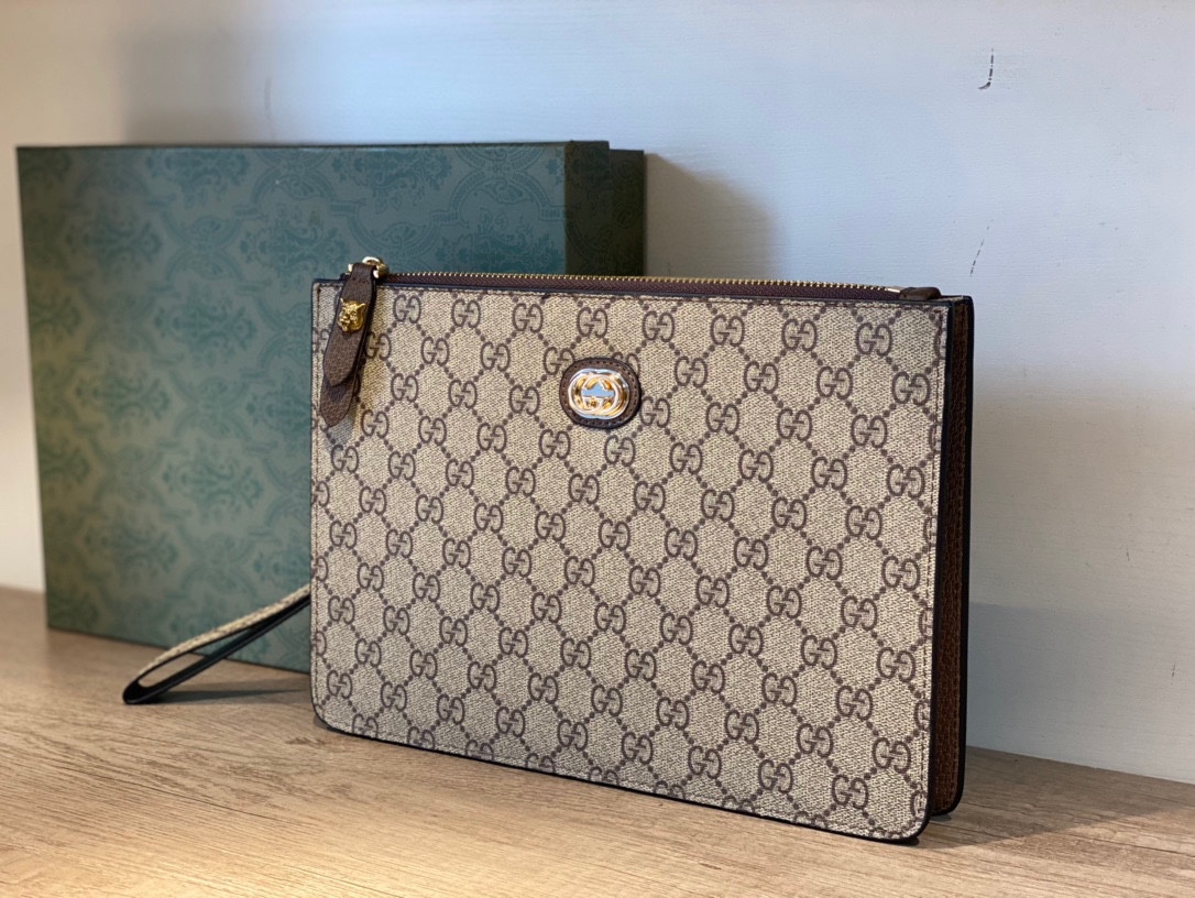 Gucci（グッチ）クラッチバッグ 27x18x3cm