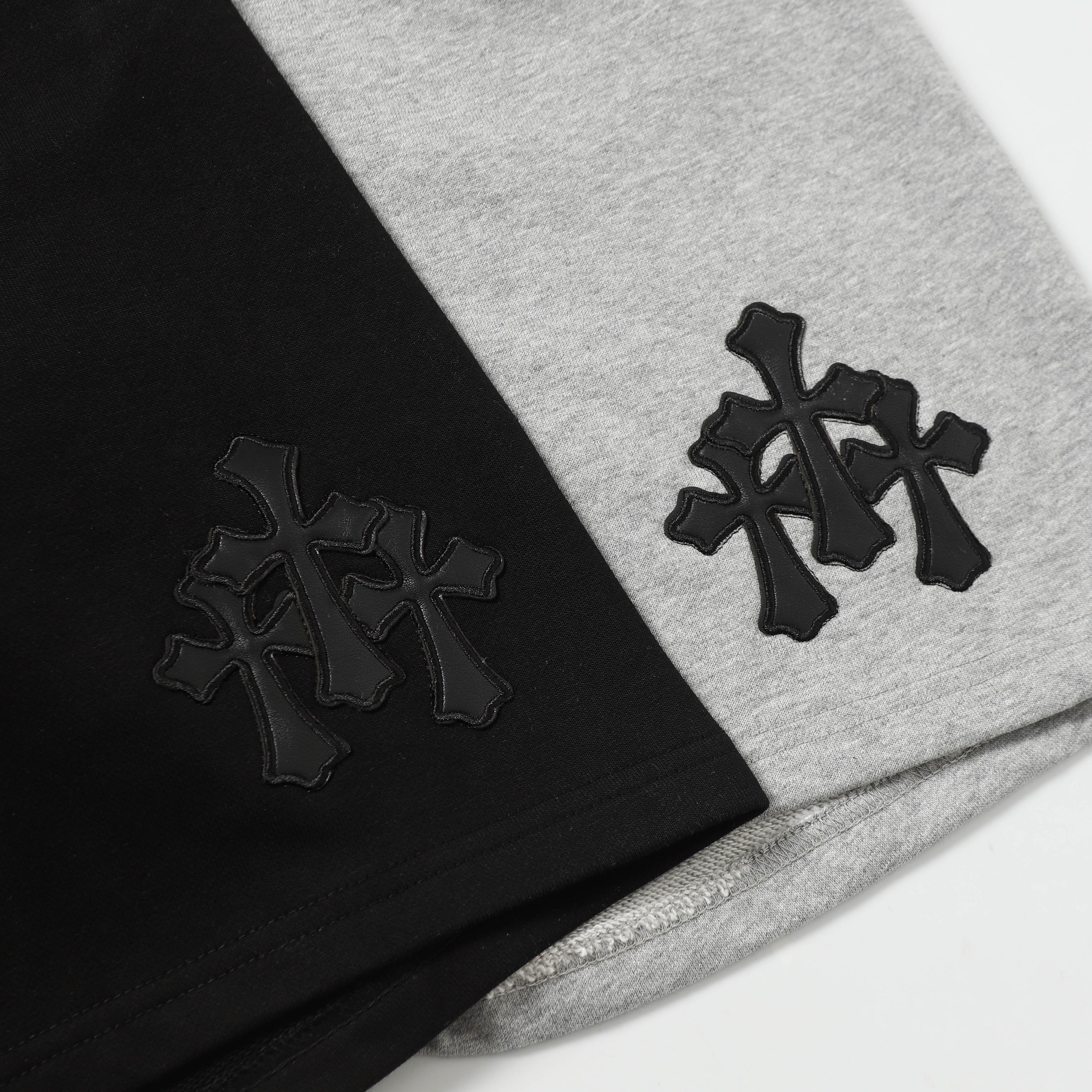 【Chrome Hearts】クロムハーツ セメタリーレザー クロスパッチ ペーパージャム ショートパンツ
