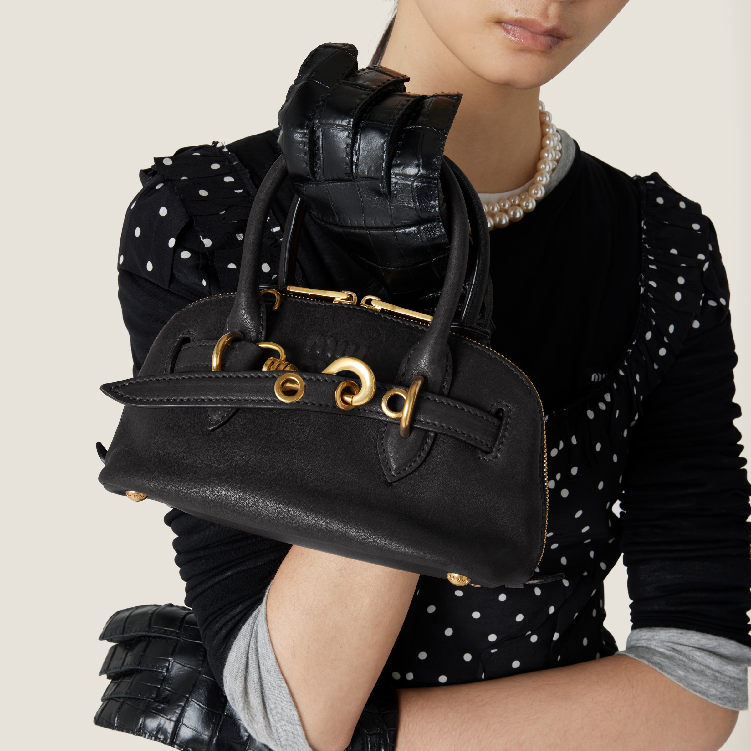 【新作】MIU MIU/ミュウミュウ ★アバンチュール ミニ ナッパレザー バッグ 【ミニ】