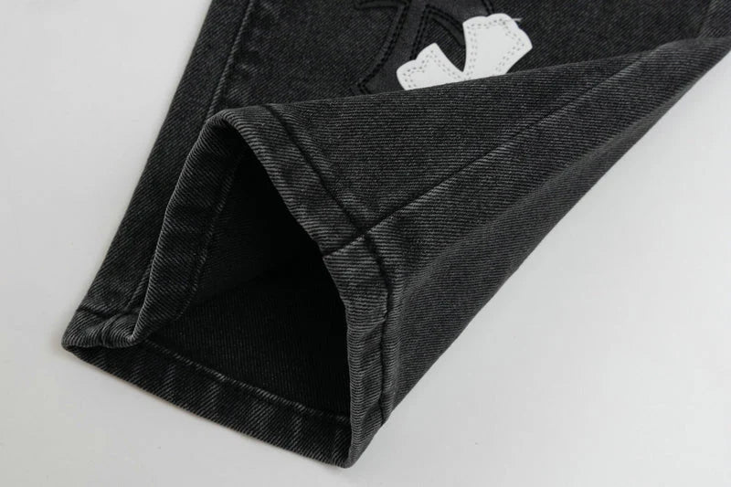 【Chrome Hearts】クロムハーツ ブラック&ホワイト クロスパッチ フレイムニージーンズ