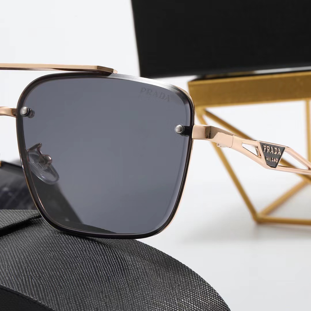 Prada サングラス S0012