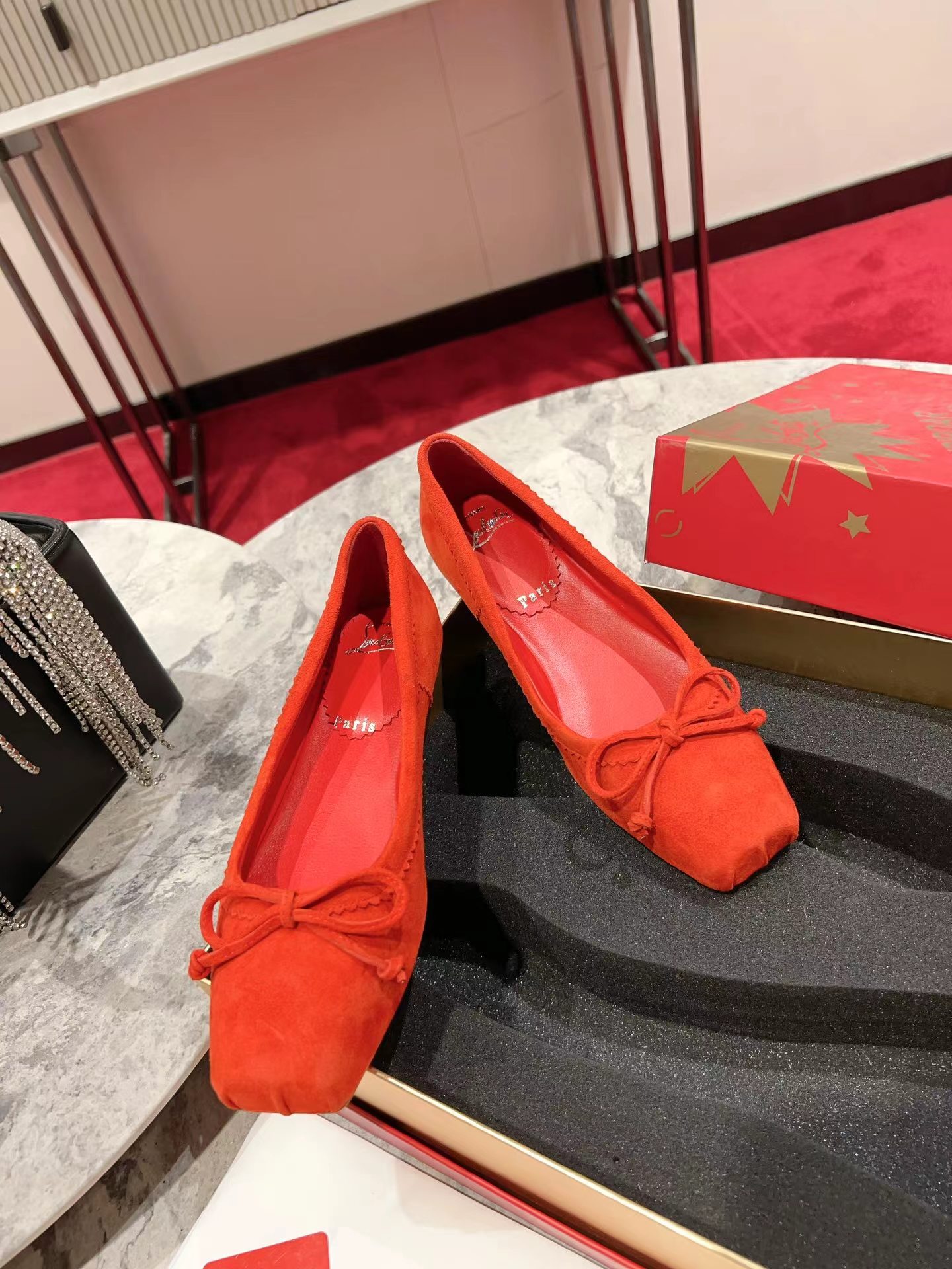 【Christian Louboutin】クリスチャン ルブタン Mamadrague Ballerinas Veau Velours Red-高島屋オンラインストア - 公式