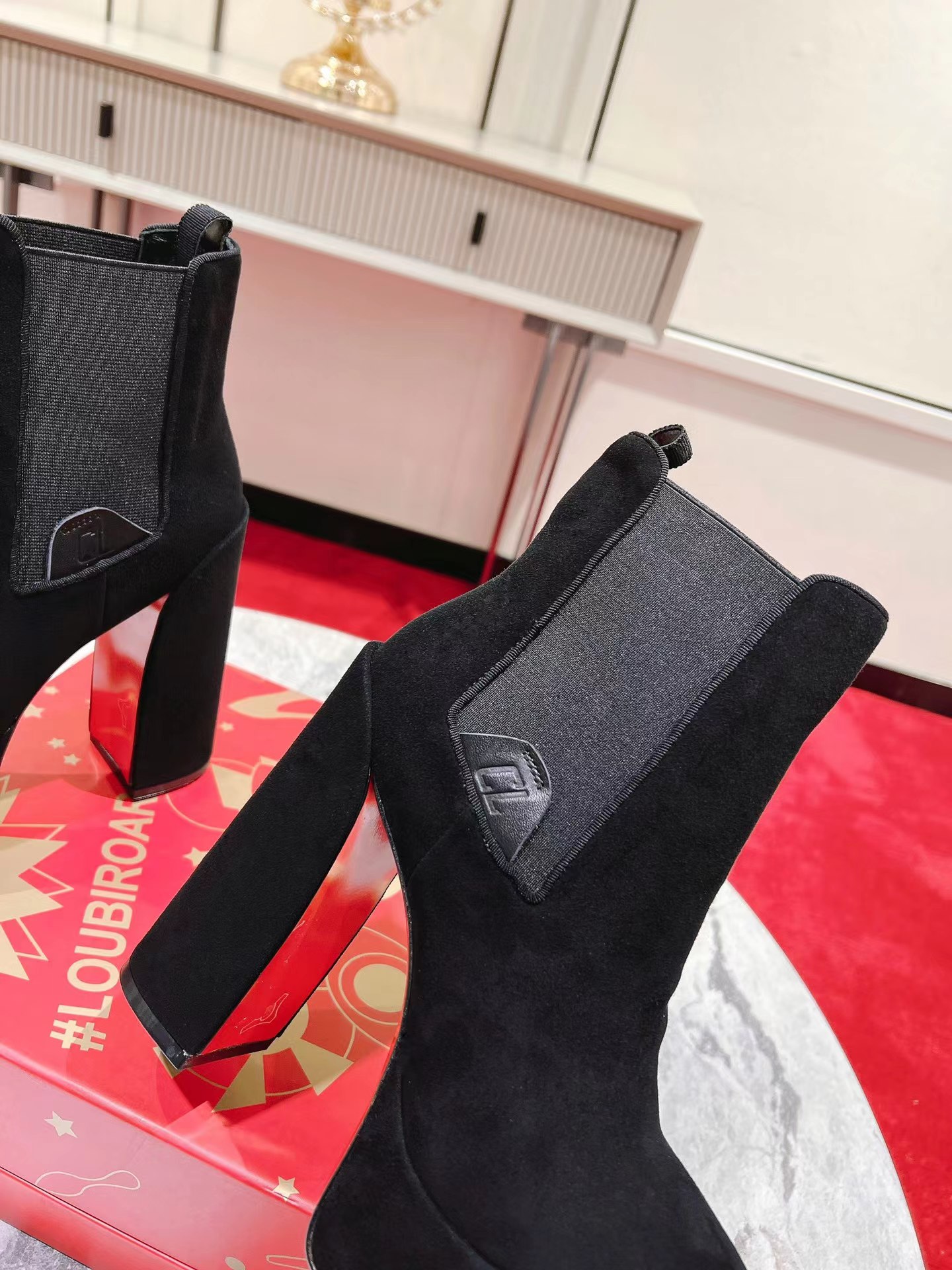 【Christian Louboutin】クリスチャン ルブタン Movidastic 130 mm Low Boots Veau Velours Black-高島屋オンラインストア - 公式