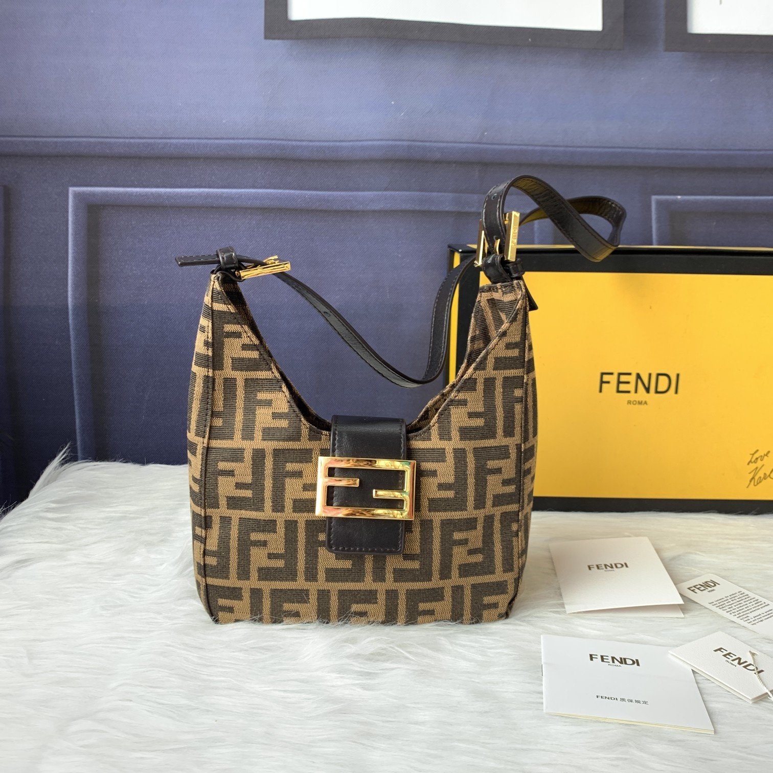 FENDIフェンディ ショルダーバッグ 18x9x20 cm-高島屋オンラインストア - 公式