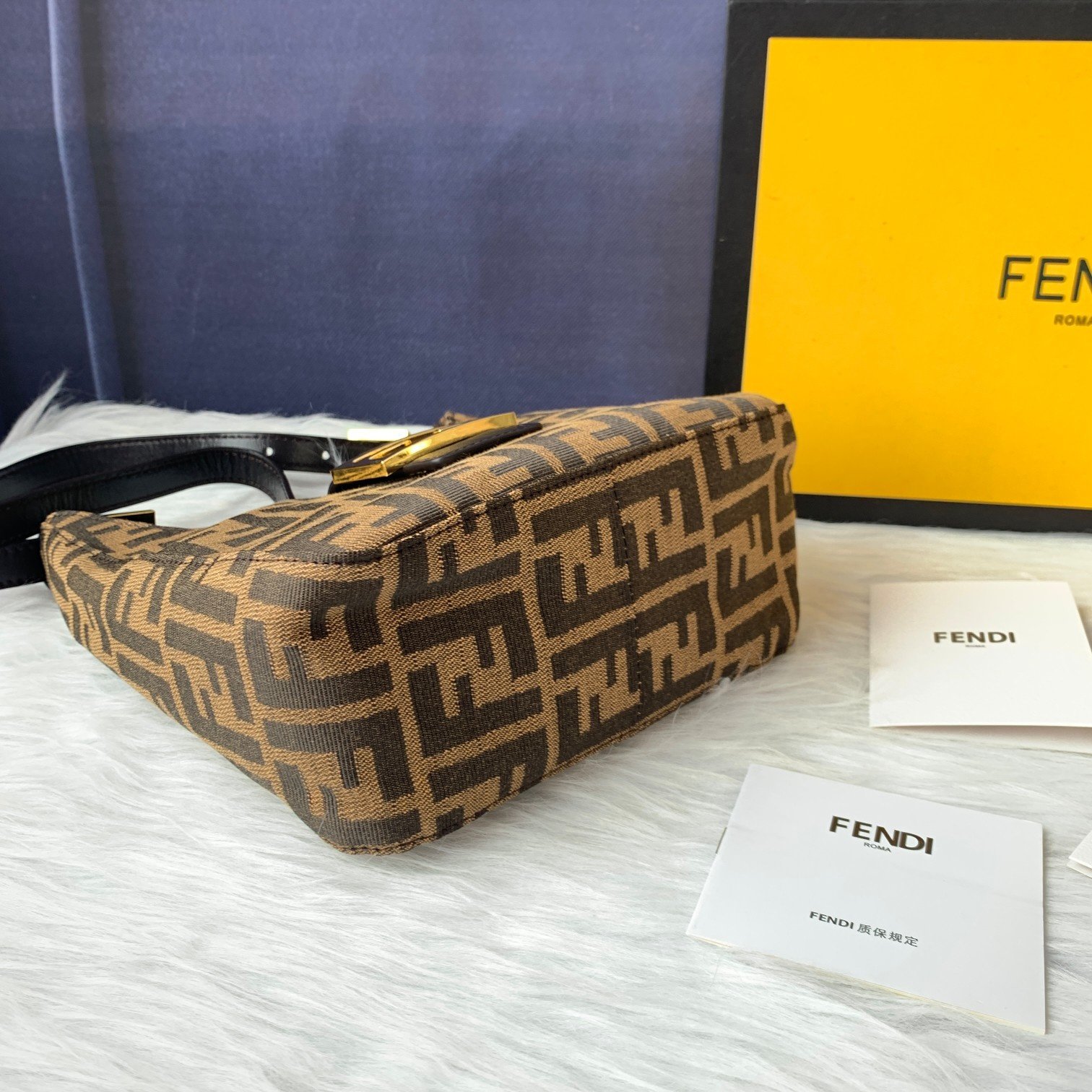 FENDIフェンディ ショルダーバッグ 18x9x20 cm-高島屋オンラインストア - 公式