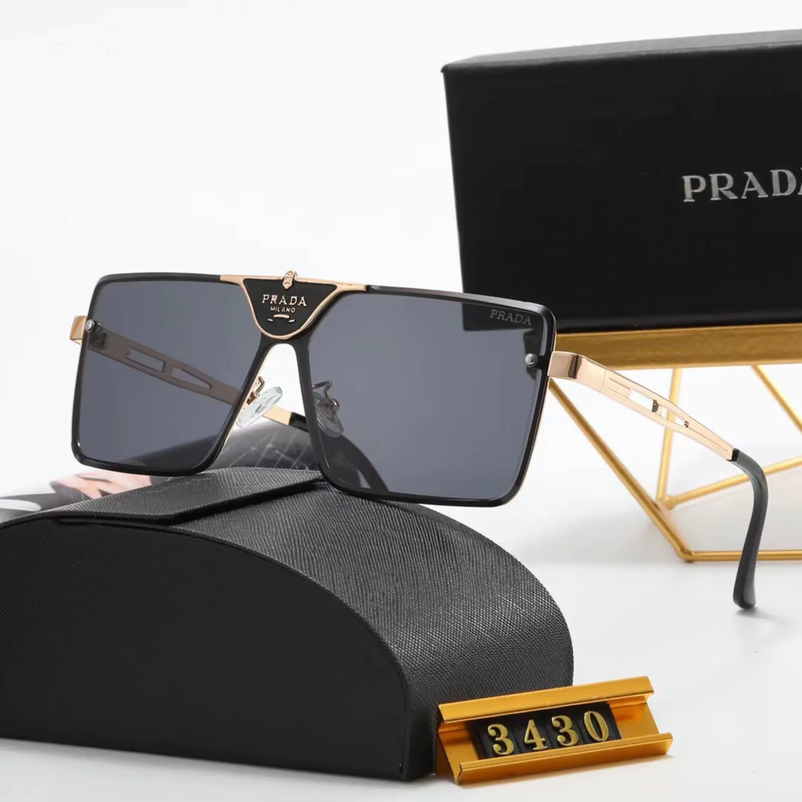 Prada サングラス S0013 NEW