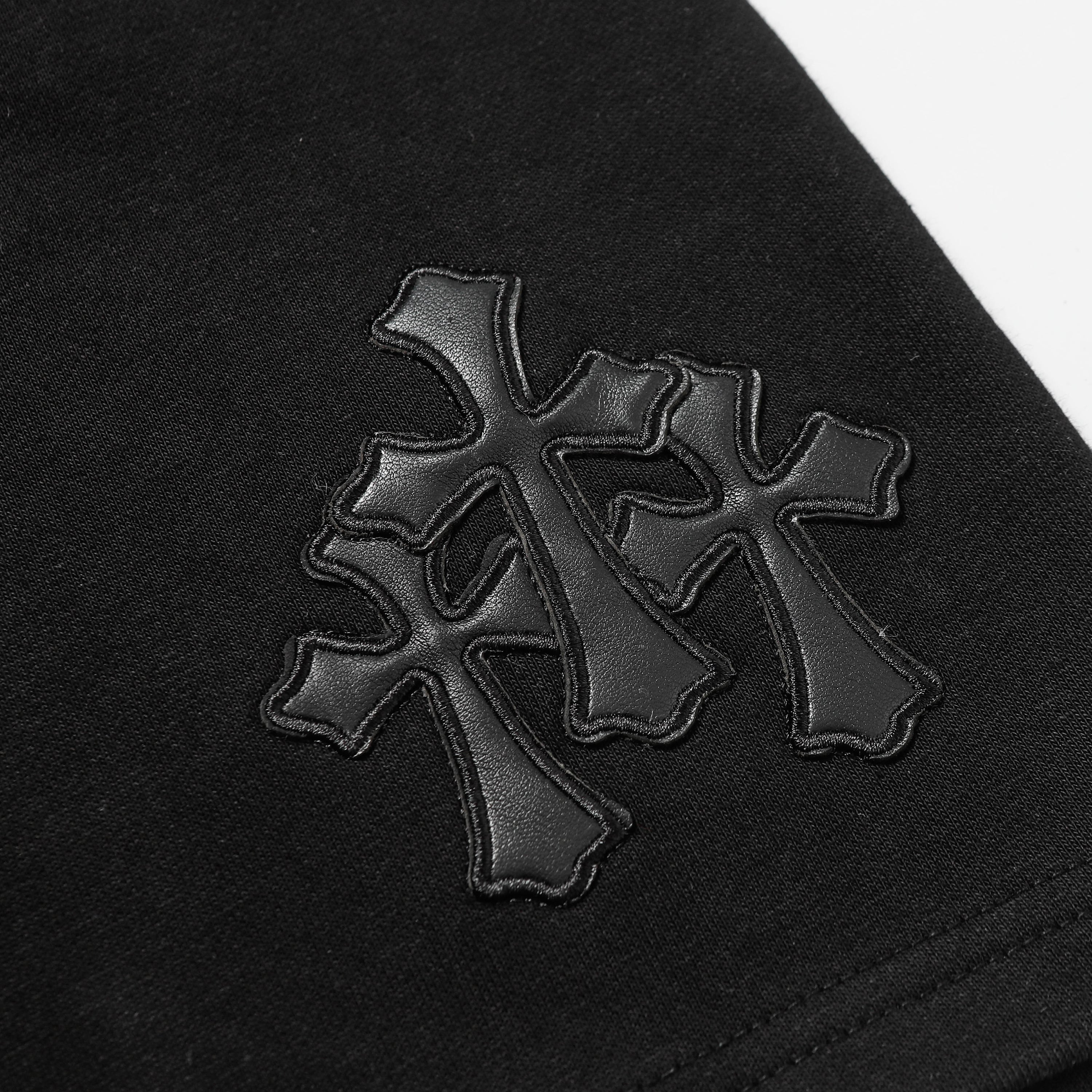 【Chrome Hearts】クロムハーツ セメタリーレザー クロスパッチ ペーパージャム ショートパンツ