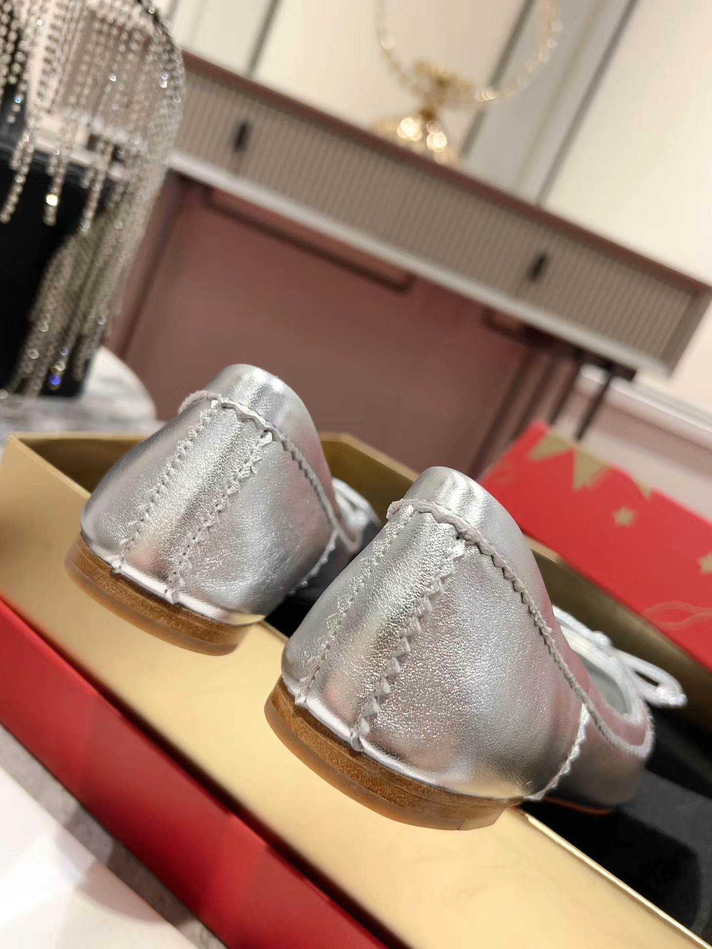 【Christian Louboutin】クリスチャン ルブタン Mamadrague Ballerinas Nappa Leather Silver-高島屋オンラインストア - 公式