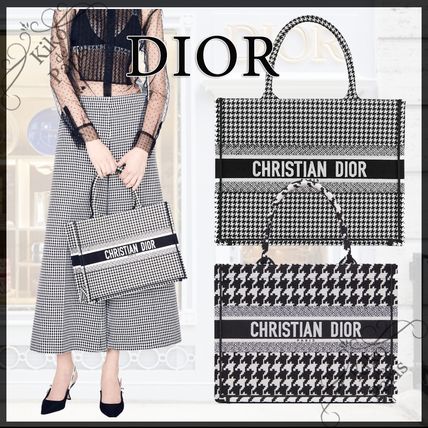 DIOR 直営店 名入れOK! BOOK TOTE ミディアム トート 千鳥格子-高島屋オンラインストア - 公式