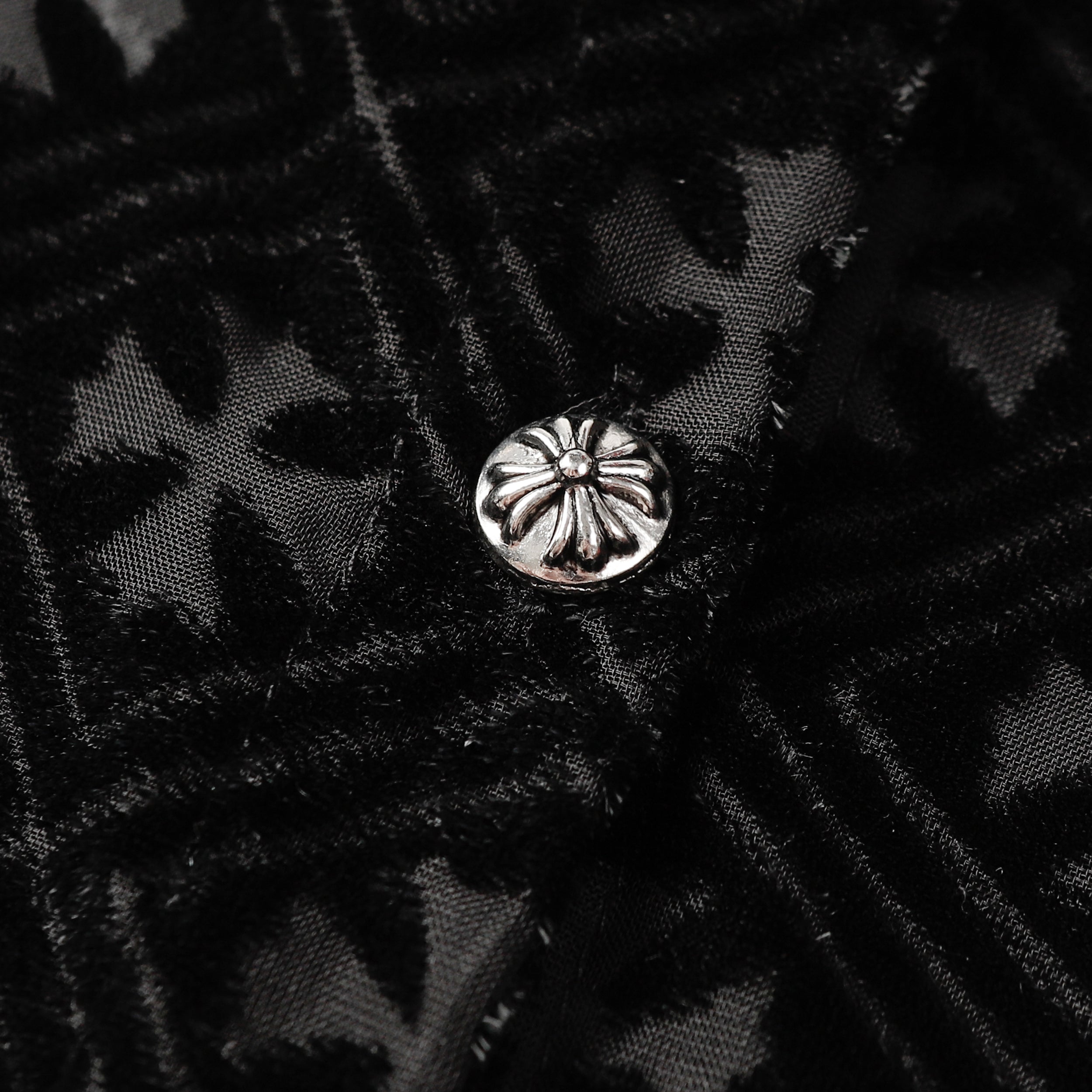 【Chrome Hearts】クロムハーツ クロス ブラックベルベット Tシャツ