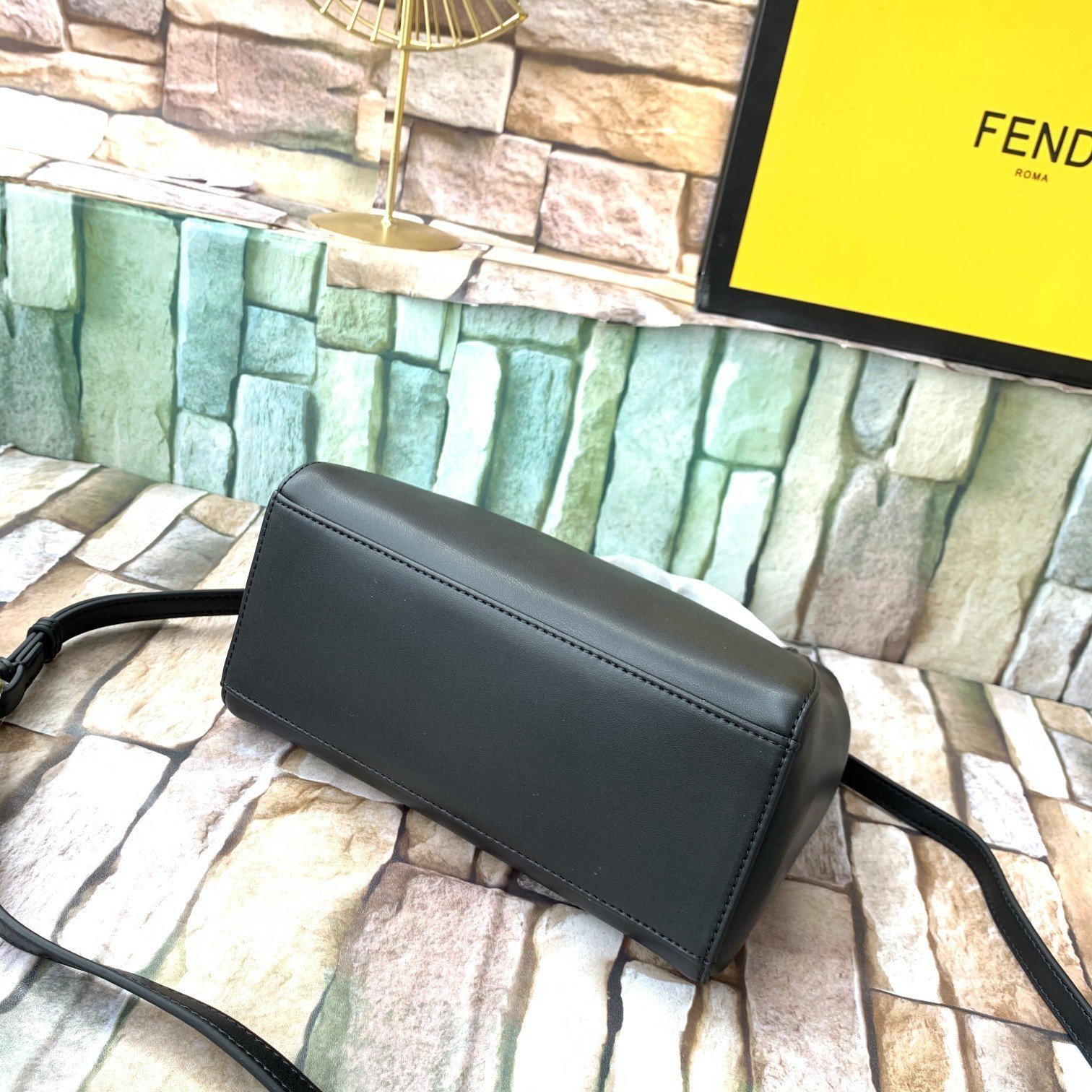 FENDIフェンディ メッセンジャーバッグ 23x18x11cm-高島屋オンラインストア - 公式