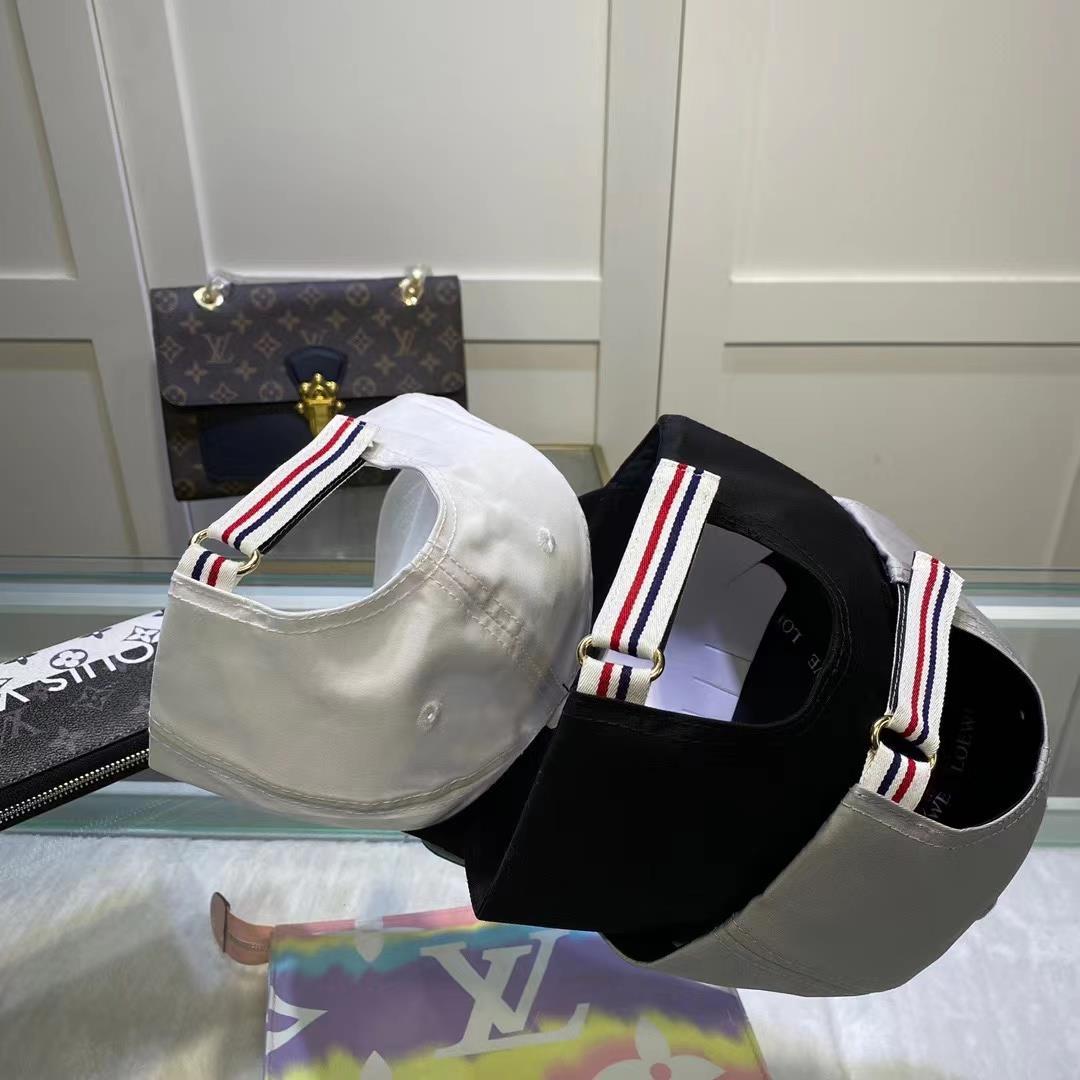 🔥2 個購入すると、最低価格の 1 個が無料になります🔥【LOEWE】ロエベ ベースボールキャップ