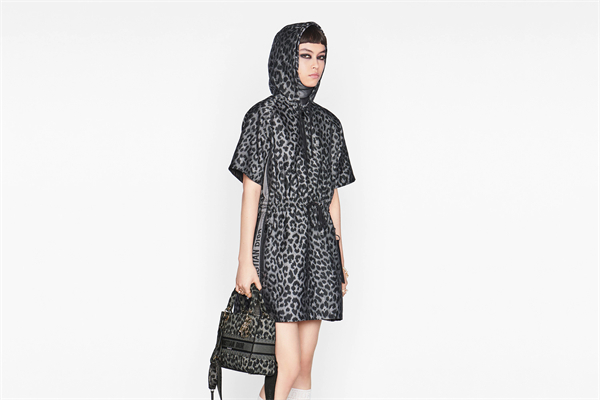 DIOR LADY D-LITE ミディアムバッグ 24 x 20 x 11 cm-高島屋オンラインストア - 公式