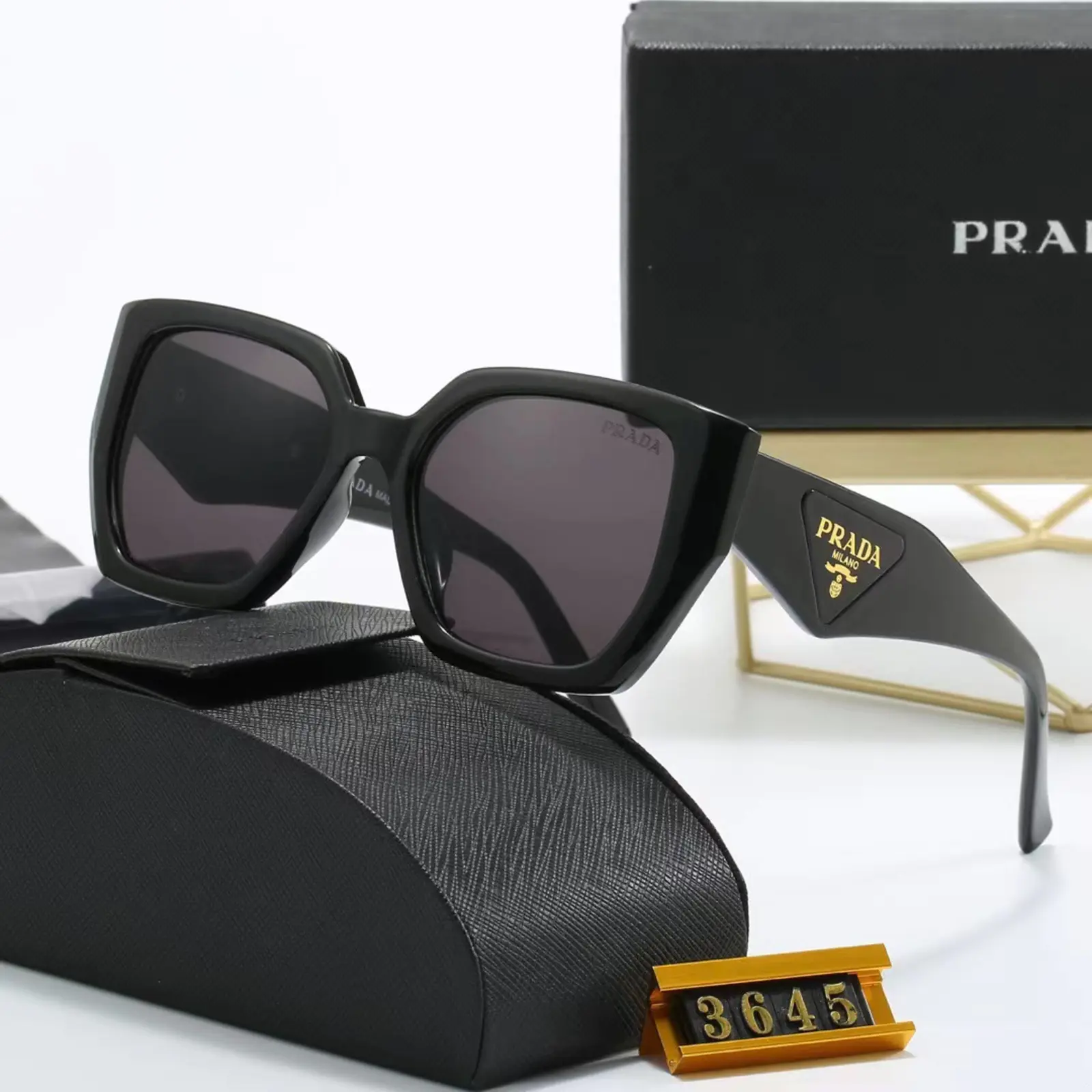 Prada サングラス S0005