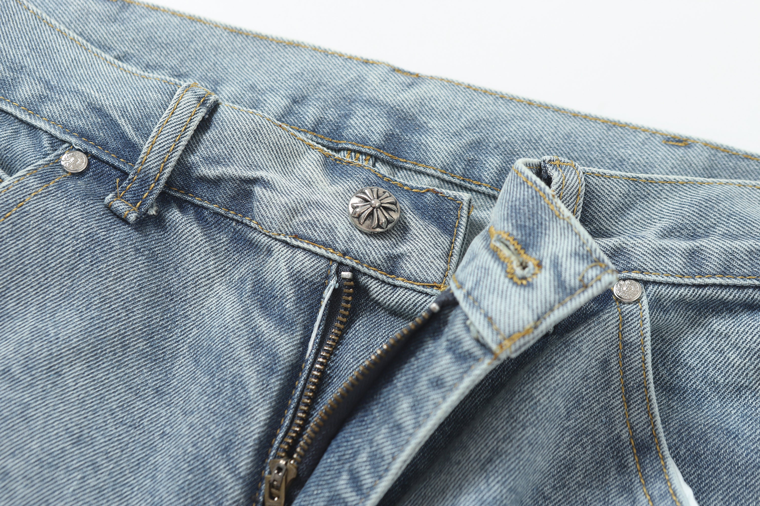 【Chrome Hearts】クロムハーツ ヴィンテージクロスパッチワーク ウォッシュドカーペンターデニムショートパンツ 201