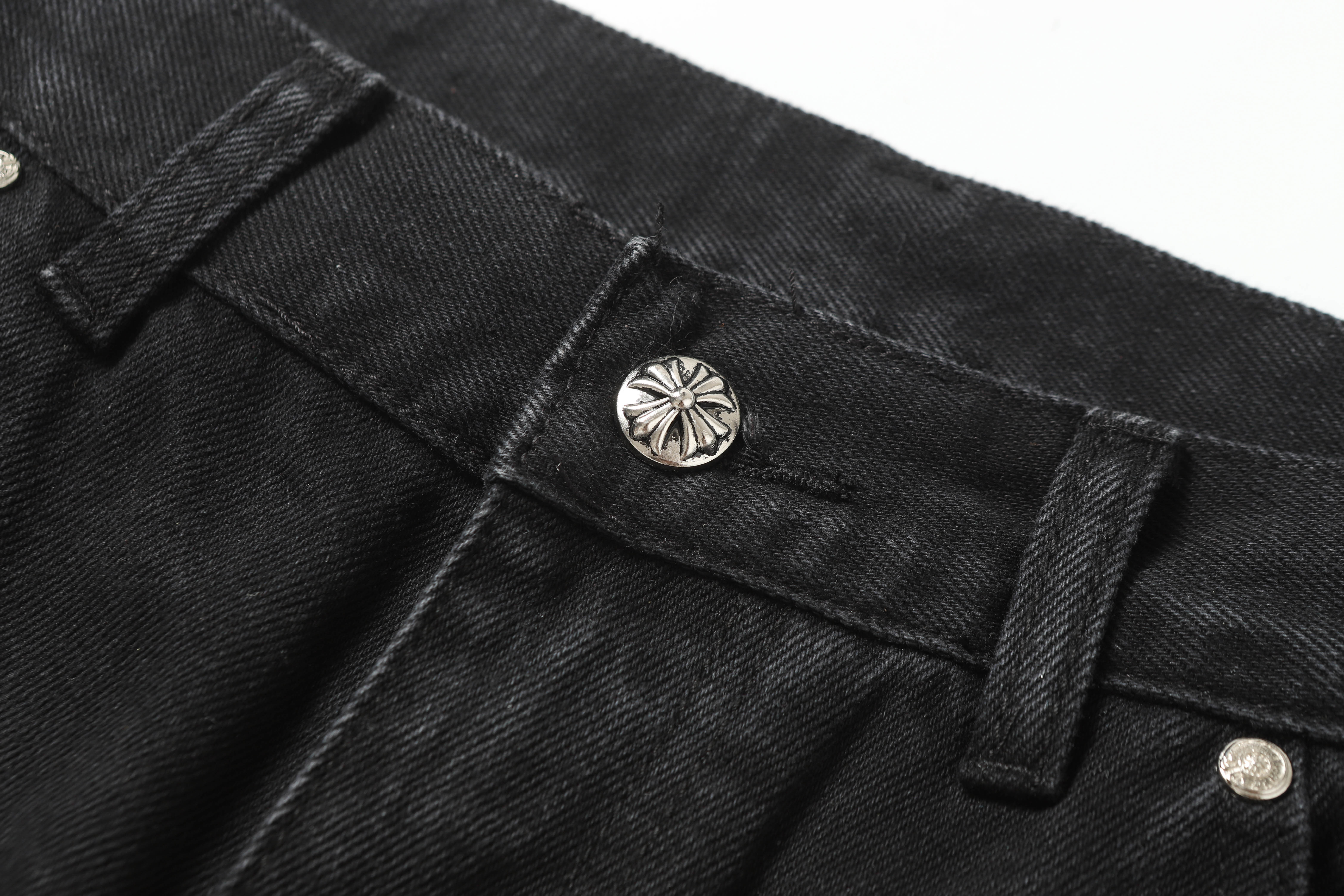 【Chrome Hearts】クロムハーツ ヴィンテージクロスパッチワーク ウォッシュドカーペンターデニムショートパンツ 9902