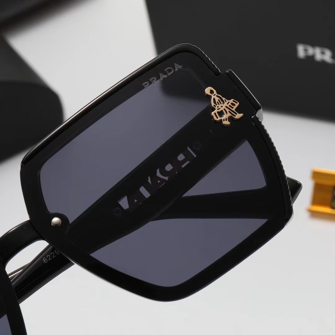 Prada サングラス S0004
