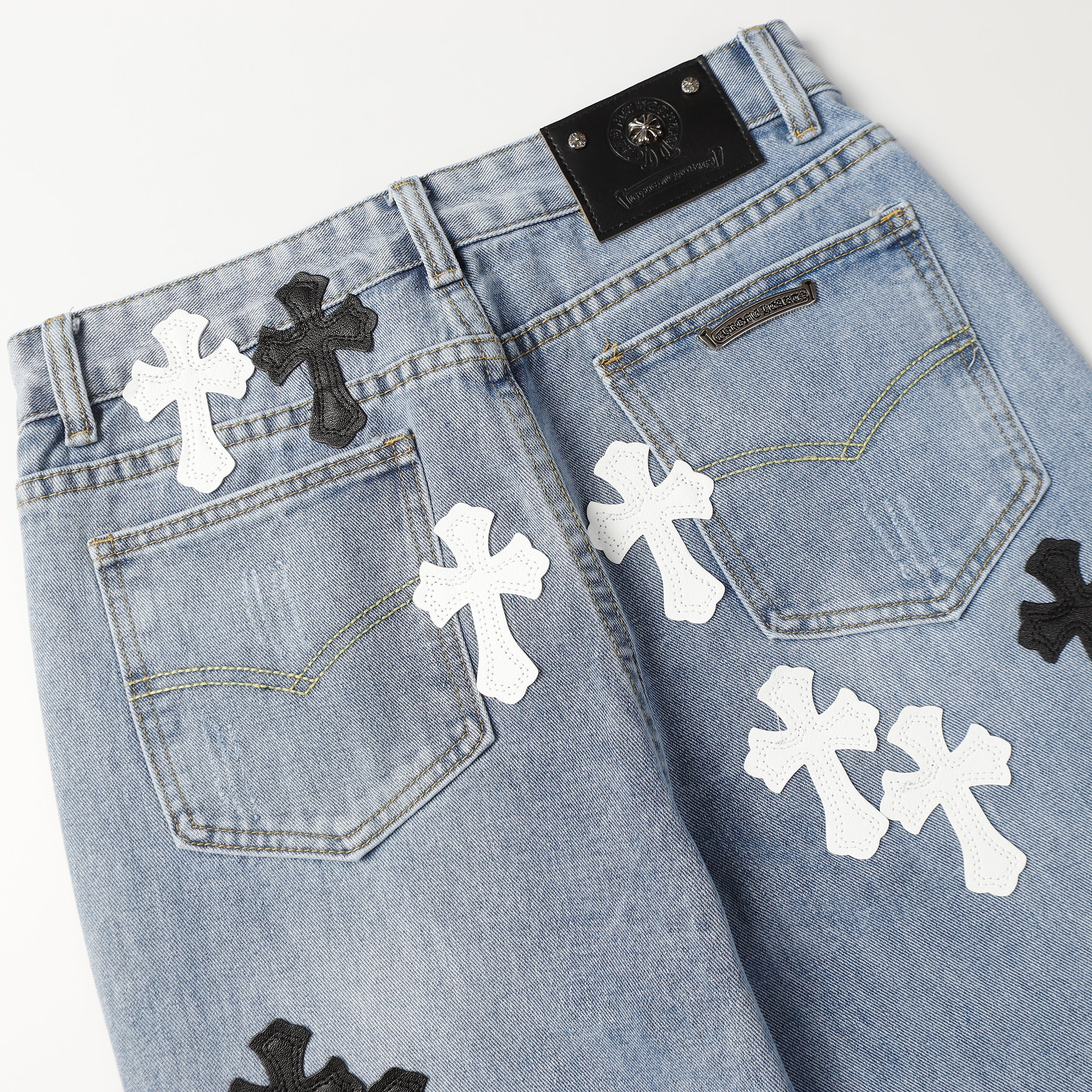 【Chrome Hearts】クロムハーツ ホワイト＆ブラック クロスパッチ ジーンズ 9960